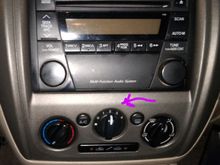 A/C-Heater Fan Speed Control Knob
(purple arrow)