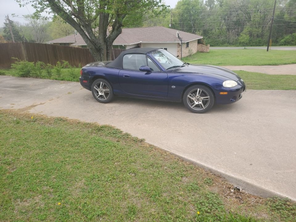 2003 Mazda Miata - 2003 Miata SE - Automatic - Used - VIN JM1NB353930305165 - 125,800 Miles - 4 cyl - 2WD - Automatic - Convertible - Blue - Sherman, TX 75090, United States
