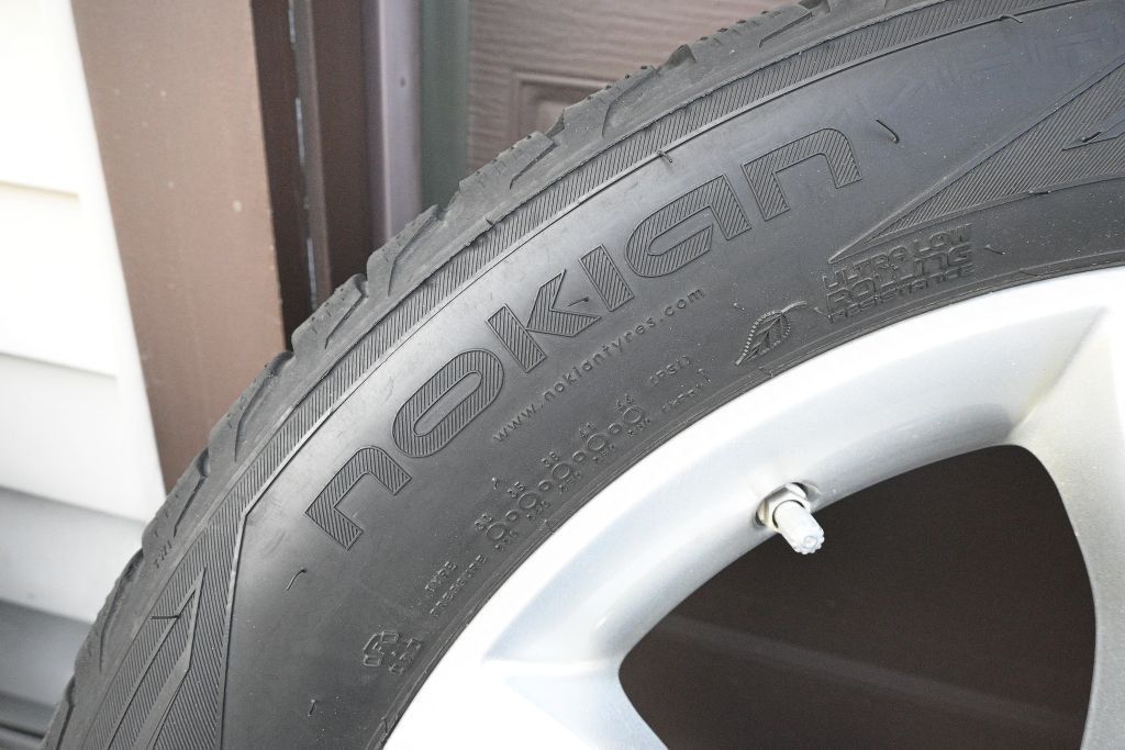Wheels and Tires/Axles - GLA Wheels with Nokian Winter Tires - Used - 2015 to 2020 Mercedes-Benz GLA250 - Richmond, VT 05477, United States