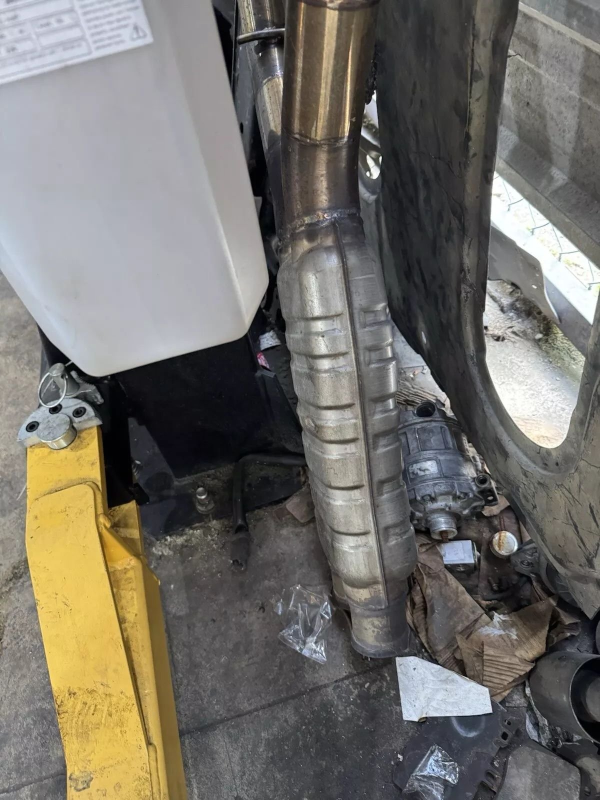 Engine - Exhaust - mercedes benz w204 c63 amg 3'' exhaust straight pipe - Used - 0  All Models - Doral, FL 33198, United States