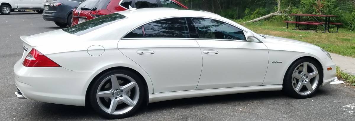 2007 Mercedes-Benz CLS63 AMG - 2007 Mercedes-Benz CLS-Class Amg - Used - VIN WDDDJ77XX7A094361 - 107,500 Miles - 8 cyl - 2WD - Automatic - Sedan - White - Boston, MA 01905, United States