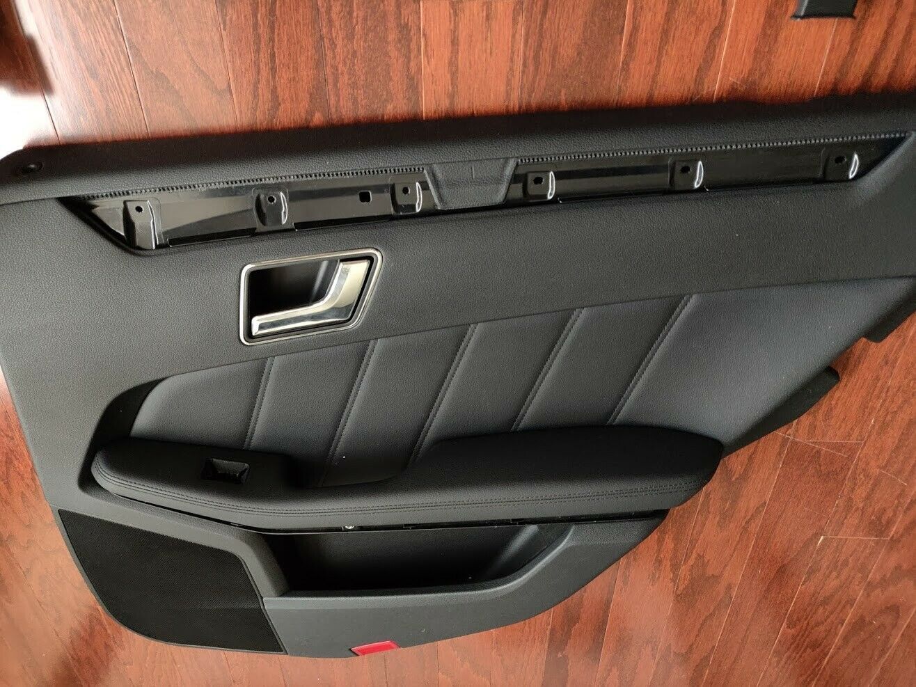 Interior/Upholstery - Both (Left and Right) W212 2010-2013 E-Class Rear Door Panels - Used - 2010 to 2013 Mercedes-Benz E550 - Woodbridge, VA 22191, United States