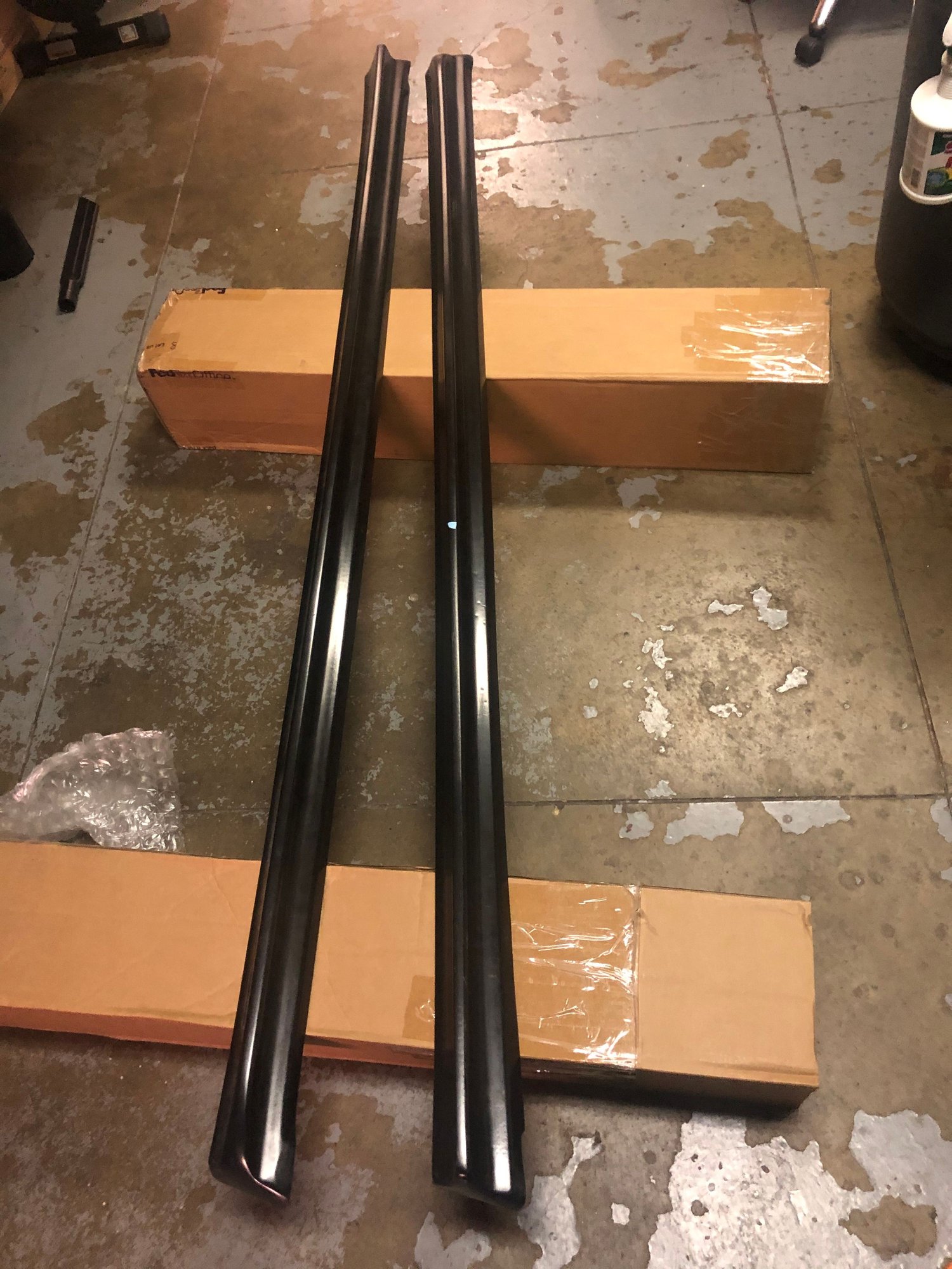 Miscellaneous - W126 amg side skirts - New - 1980 to 1985 Mercedes-Benz 500SEL - New York, NY 10016, United States