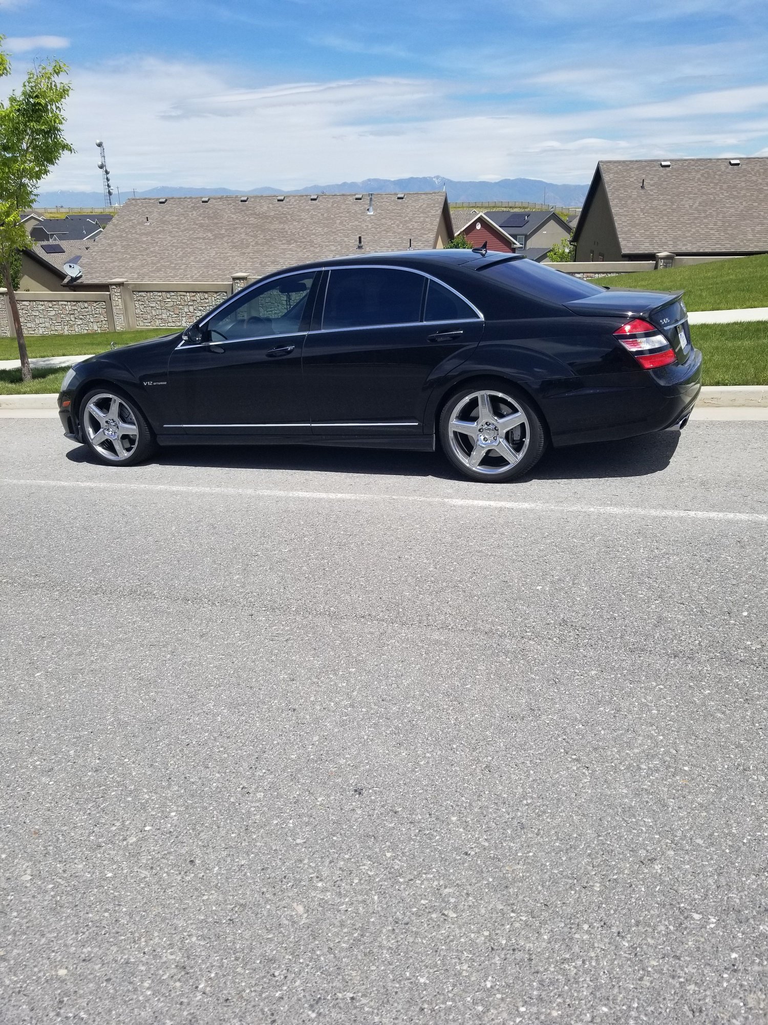 2007 Mercedes-Benz S65 AMG - BLACK ON BLACK S65 AMG - Used - VIN WDDNG79X77A112184 - 99,900 Miles - 12 cyl - 2WD - Automatic - Sedan - Black - West Jordan, UT 84081, United States