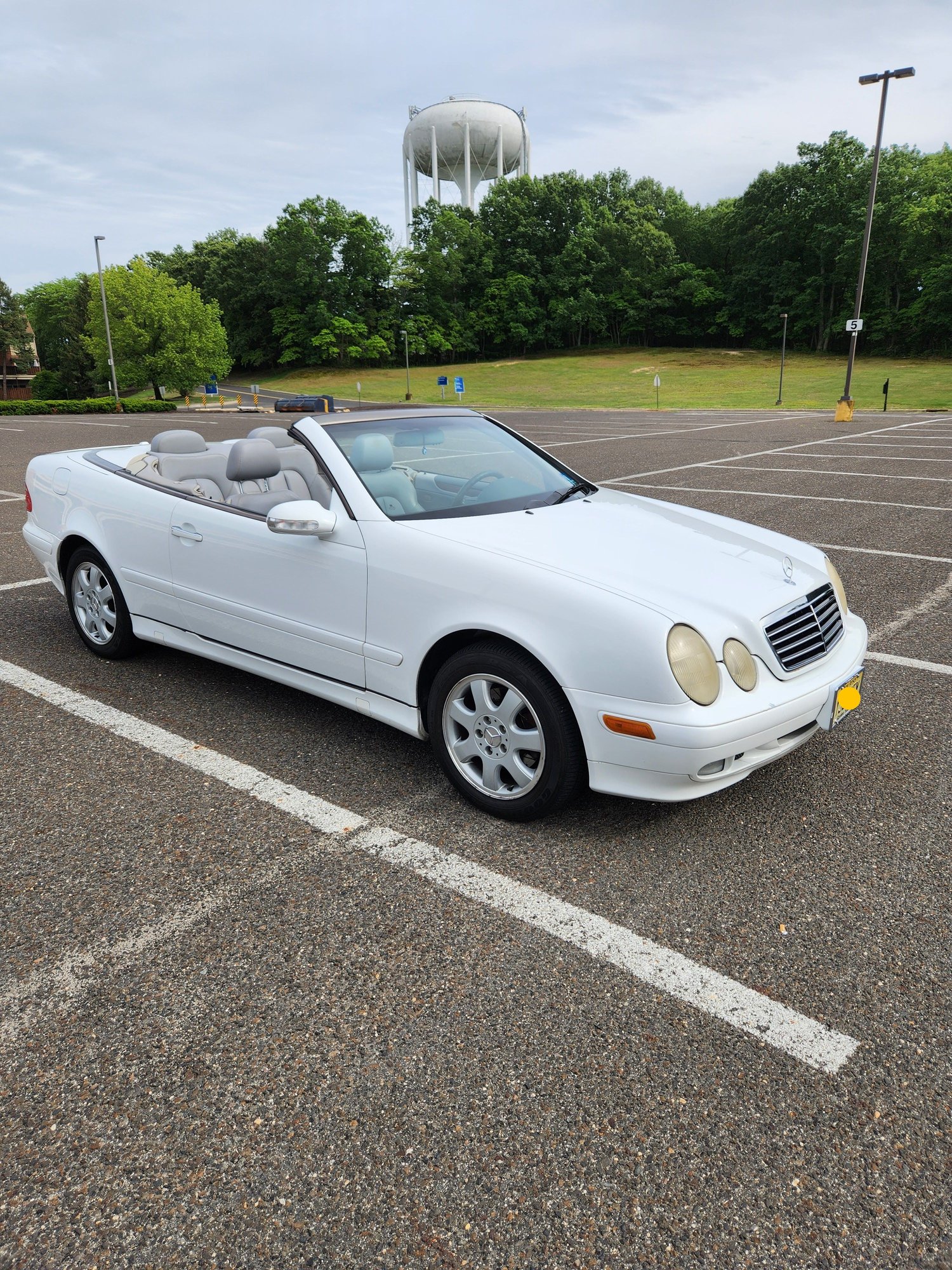 2001 Mercedes-Benz CLK320 - CLK320 W208 Cabriolet Well kept real treasure - Used - VIN WDBLK65G61T062520 - 103,000 Miles - 6 cyl - 2WD - Convertible - White - Voorhees, NJ 08043, United States