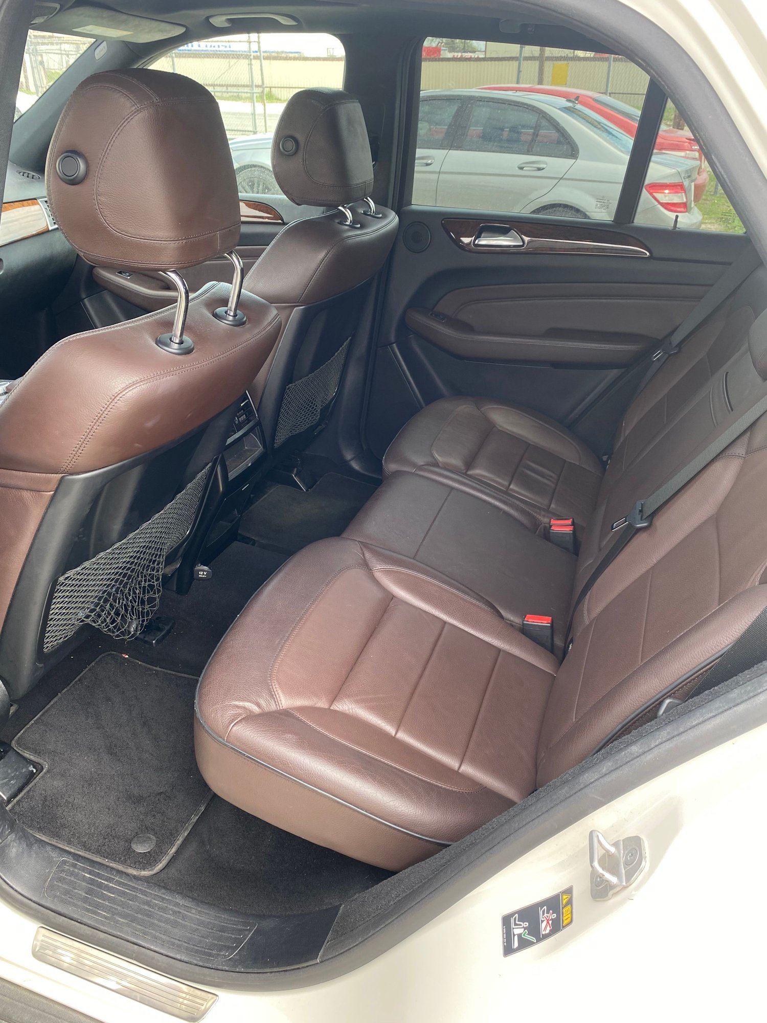 2013 Mercedes-Benz ML350 - 2013 ML 350 needs work - Used - VIN 4JGDA5HB6DA188309 - 190,000 Miles - 6 cyl - AWD - Automatic - SUV - White - Fort Worth, TX 76110, United States