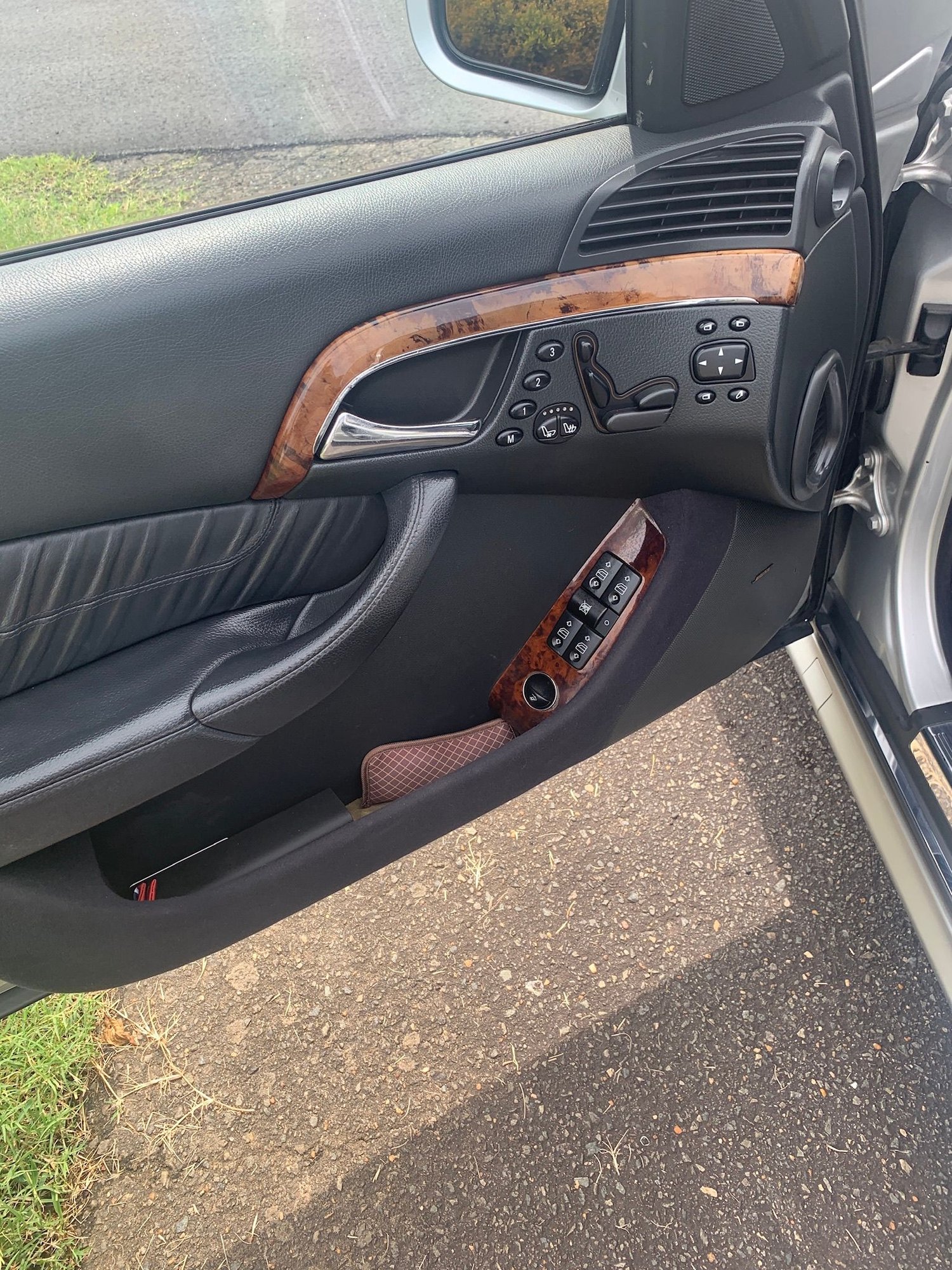 2004 Mercedes-Benz S55 AMG - 2004 S55 AMG - Used - VIN WDBNG74J64A413813 - 177,000 Miles - 8 cyl - 2WD - Silver - Lexington, NC 27295, United States