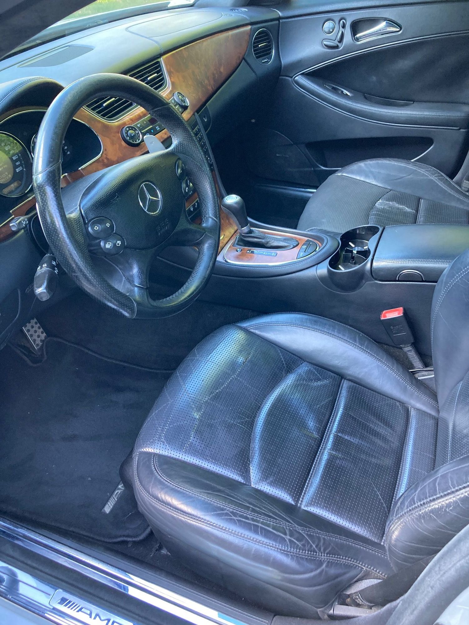 2008 Mercedes-Benz CLS63 AMG - 2008 CLS63 AMG - CLEAN - Used - VIN WDDDJ77X28A123630 - 104,000 Miles - 8 cyl - 2WD - Automatic - Sedan - Silver - Dayton, OH 45419, United States