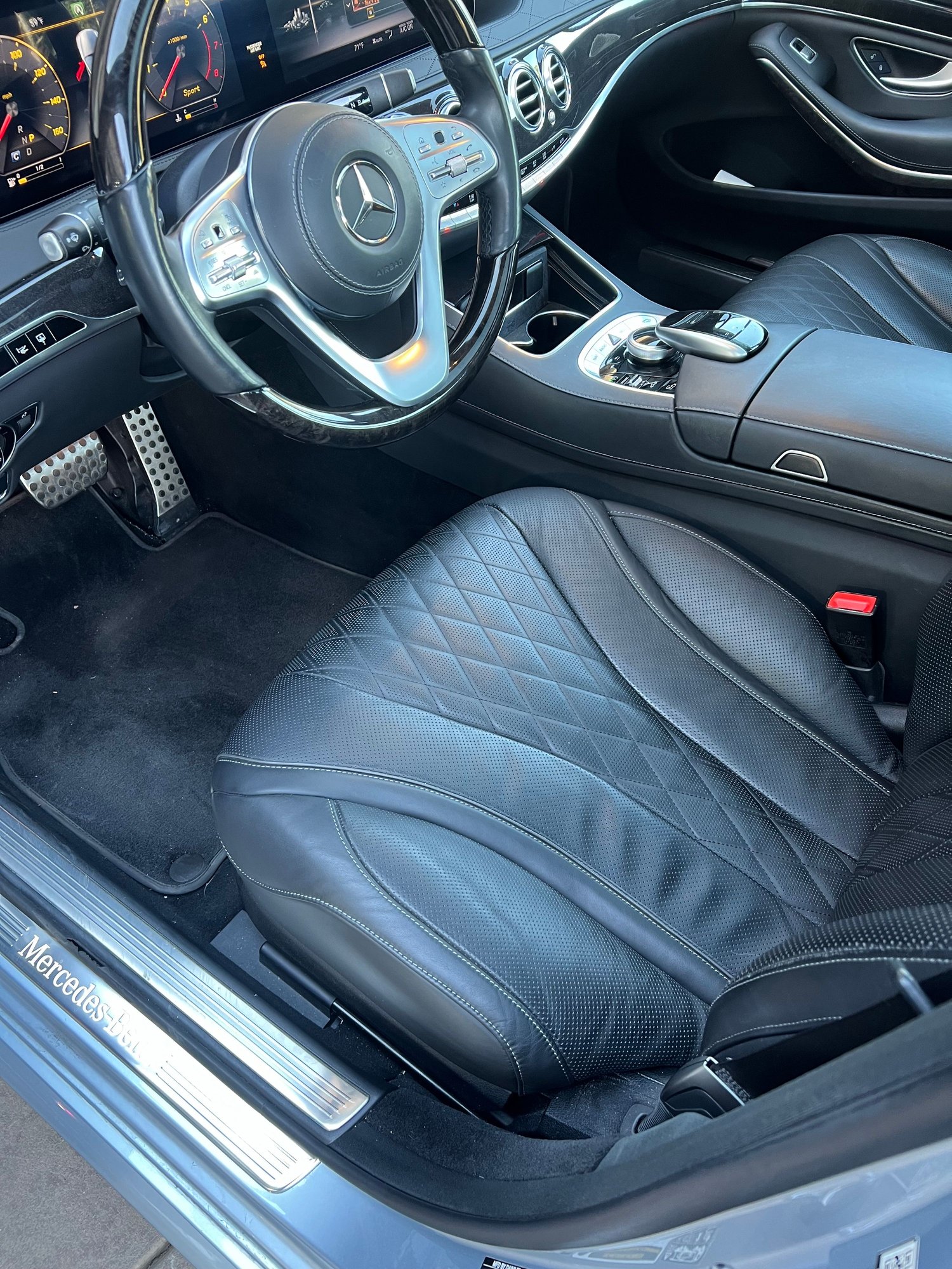 2019 Mercedes-Benz S560 - 2019 Mercedes S560 under MB warranty until November 2025! - Used - VIN WDDUG8DB1KA427004 - 53,000 Miles - 8 cyl - 2WD - Automatic - Sedan - Silver - Denver, CO 80202, United States