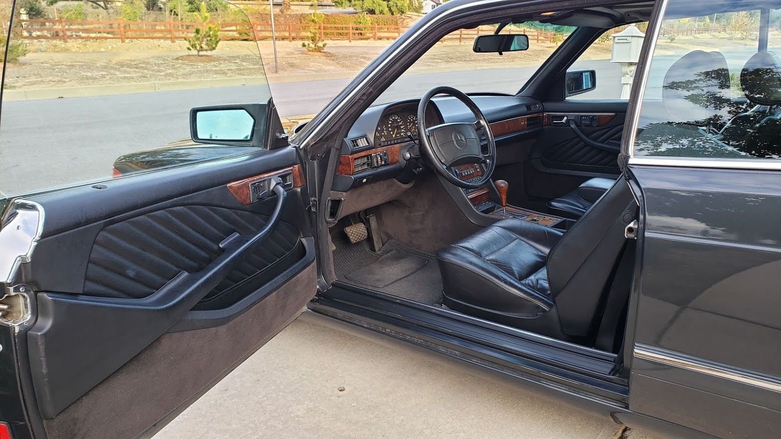 1990 Mercedes-Benz 560SEC - Rare 1990 560SEC euro spec - Used - VIN WDB1260451A547583 - 79,290 Miles - 8 cyl - 2WD - Automatic - Coupe - Black - Redlands, CA 92374, United States