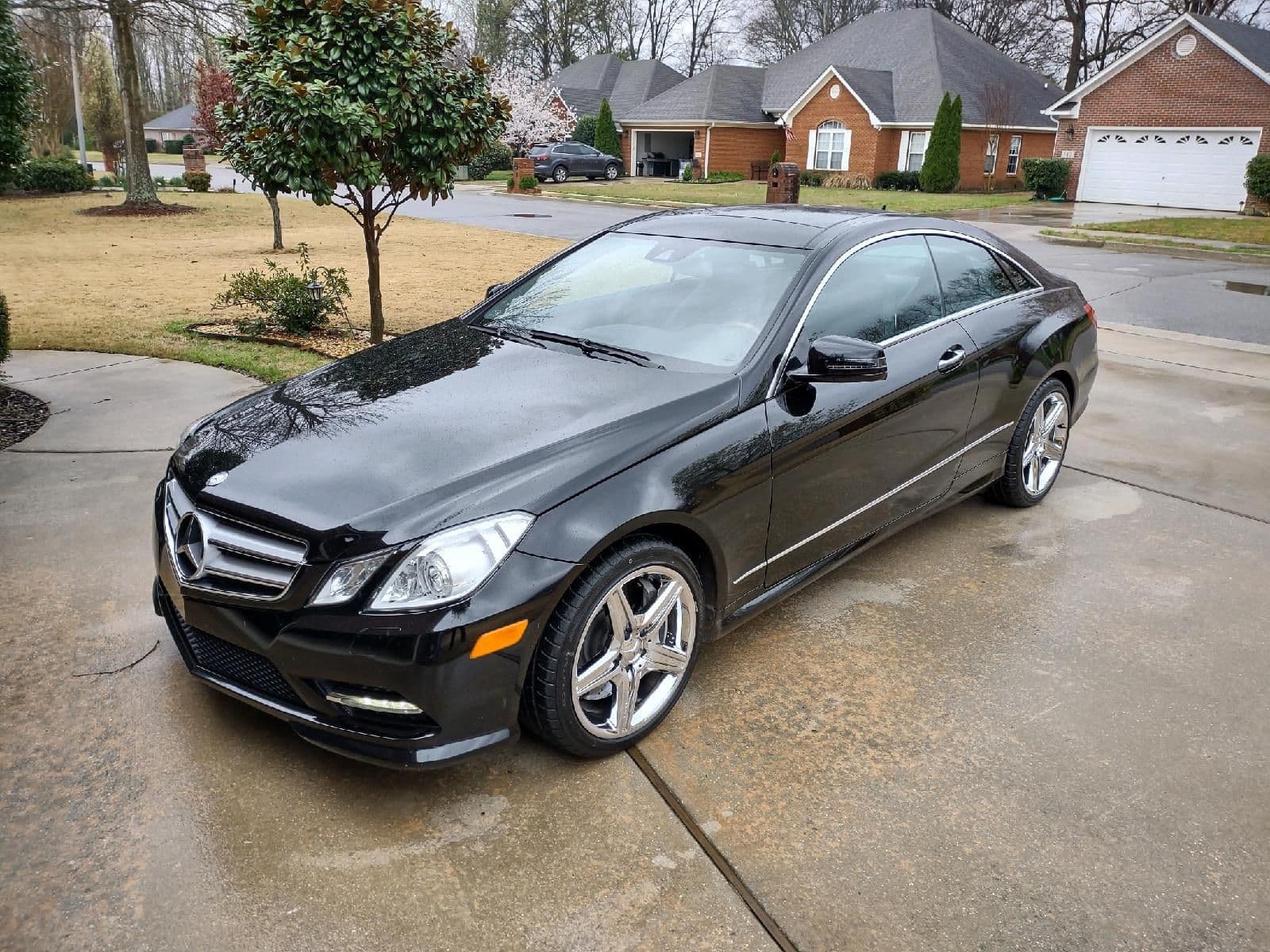 2013 Mercedes-Benz E550 - Immaculate 2013 Mercedes Benz E550 - Used - VIN WDDKJ7DB5DF190946 - 51,000 Miles - 8 cyl - 2WD - Automatic - Coupe - Black - Madison, AL 35758, United States