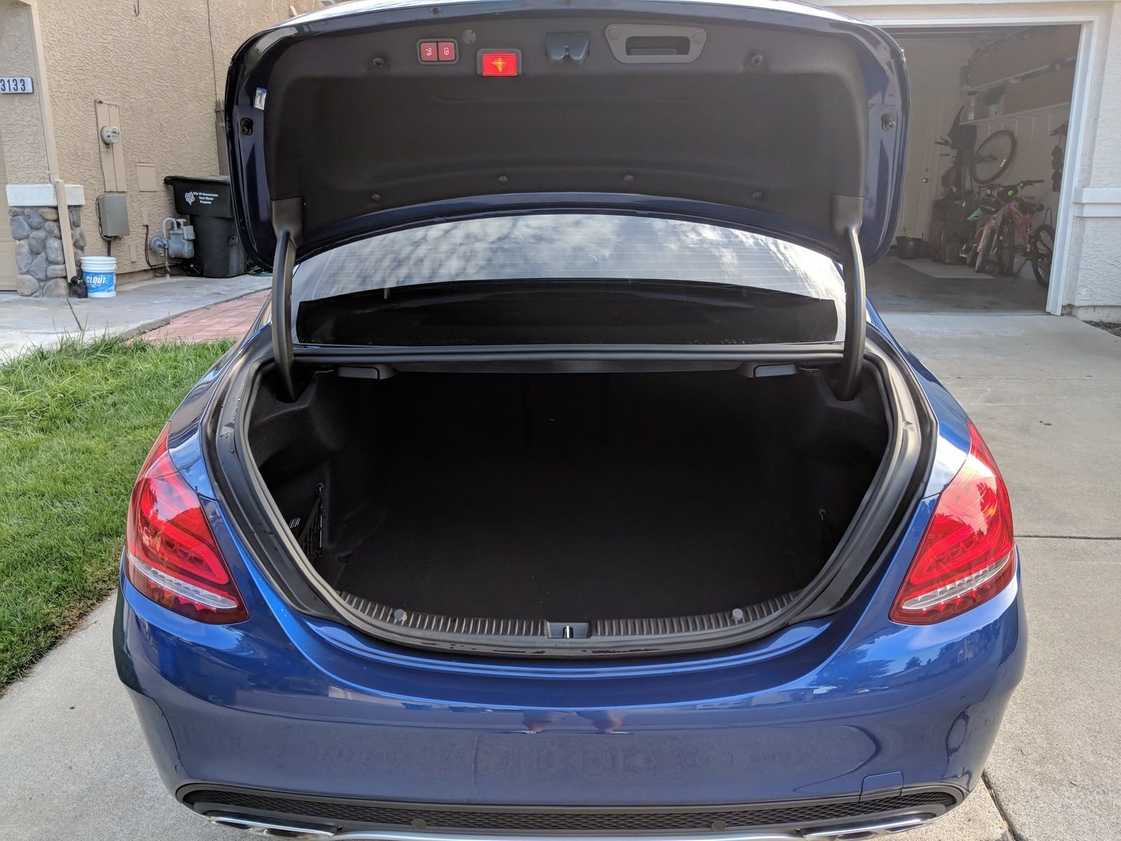 2018 Mercedes-Benz C43 AMG - 2018 MB C43 AMG 4MATIC Sedan ($535/mo) Lease Transfer - Used - VIN 55SWF6EBXJU253379 - 21,900 Miles - 6 cyl - AWD - Automatic - Sedan - Blue - Sacramento, CA 95835, United States