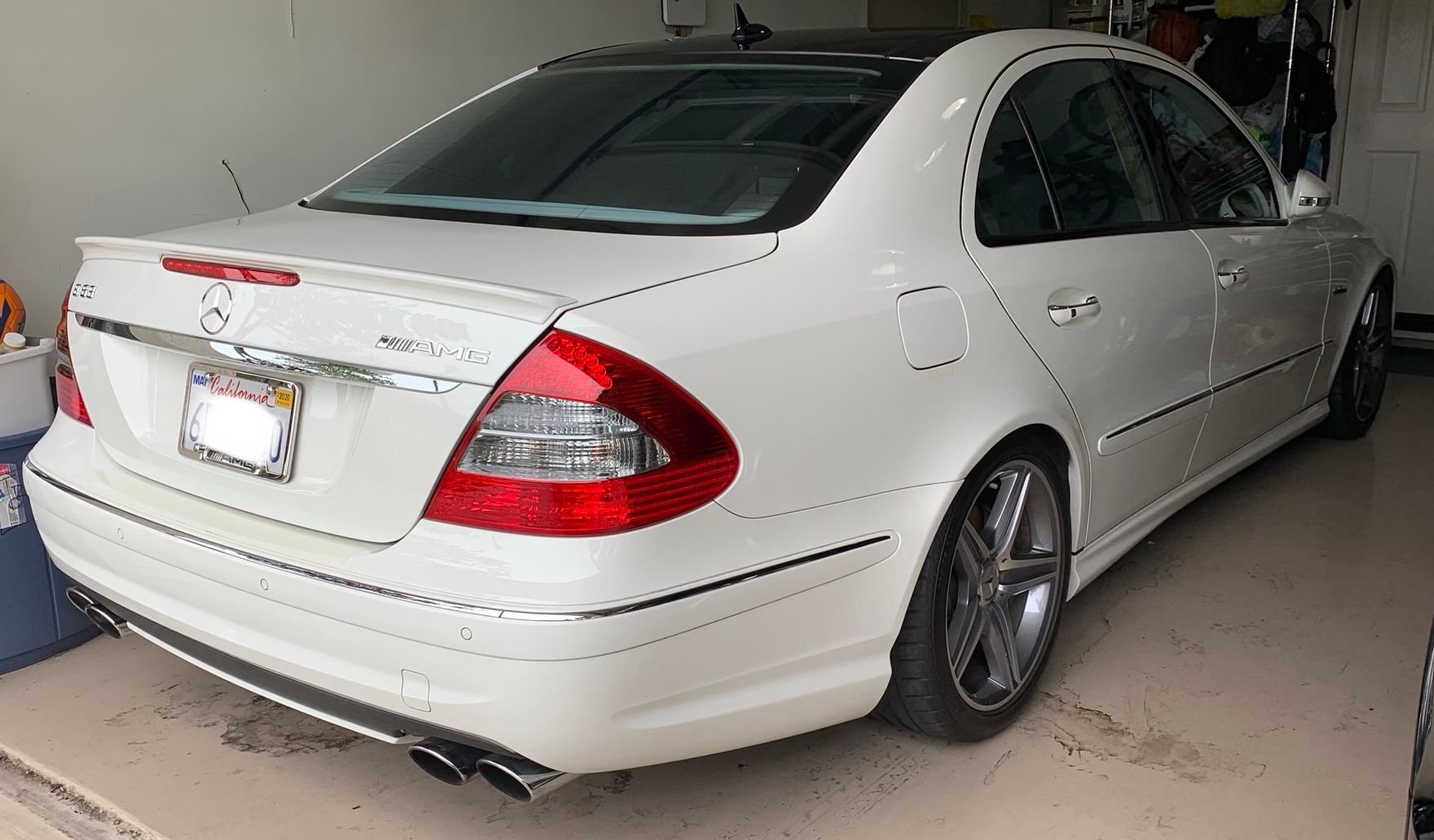 2007 Mercedes-Benz E63 AMG - FS 07 E63 AMG sedan - Used - VIN WDBUF77X67B148792 - 65,000 Miles - 8 cyl - 2WD - Automatic - Sedan - White - Newark, CA 94560, United States