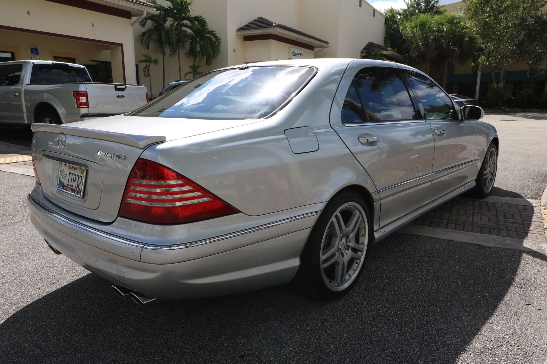 2006 Mercedes-Benz S55 AMG - 2006 Mercedes Benz S55 AMG 137K, Silver w/Black Leather, V8 Supercharged - Used - VIN WDBNG74J26A462784 - 137,000 Miles - 8 cyl - 2WD - Automatic - Sedan - Silver - West Palm Beach, FL 33414, United States