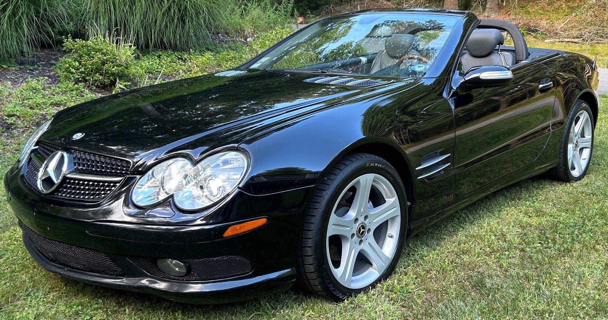 2006 Mercedes-Benz SL500 - 2006 Mercedes Benz SL500 in great condition - Used - VIN WDBSK75F16F109354 - 173,000 Miles - 8 cyl - 2WD - Automatic - Convertible - Black - Dartmouth, MA 02747, United States