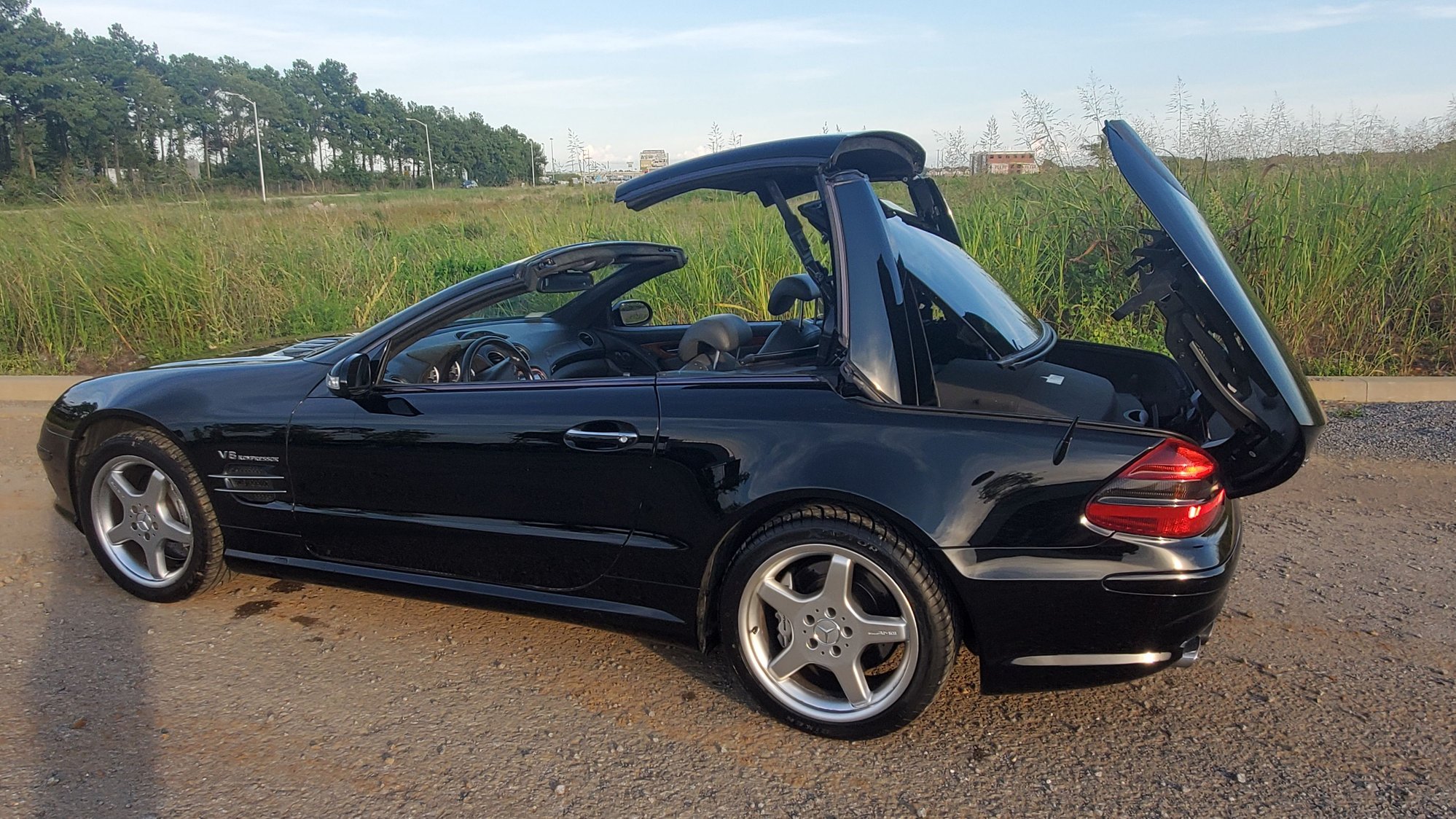 2003 Mercedes-Benz SL55 AMG - 2003 SL55 AMG 82k miles $21k - Used - VIN WDBSK74F83F062093 - 82,600 Miles - 8 cyl - 2WD - Automatic - Convertible - Black - Nashville, TN 37167, United States