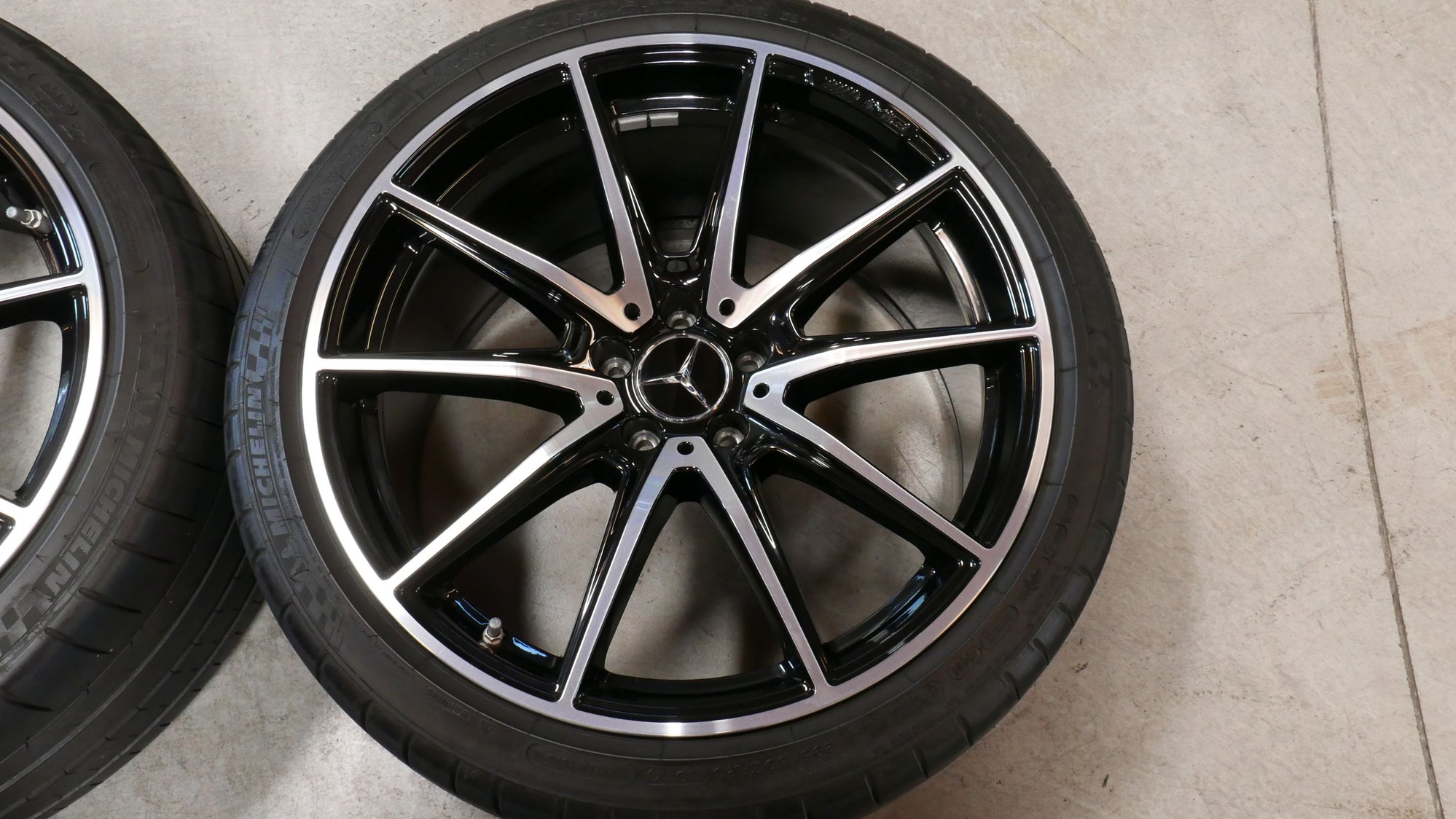 Wheels and Tires/Axles - 19" front/20" rear AMG twin 5-spoke w/ Michelin Pilot PSS Tires - Used - 2016 to 2018 Mercedes-Benz AMG GT - 2010 to 2015 Mercedes-Benz SLS AMG - Culver City, CA 90232, United States