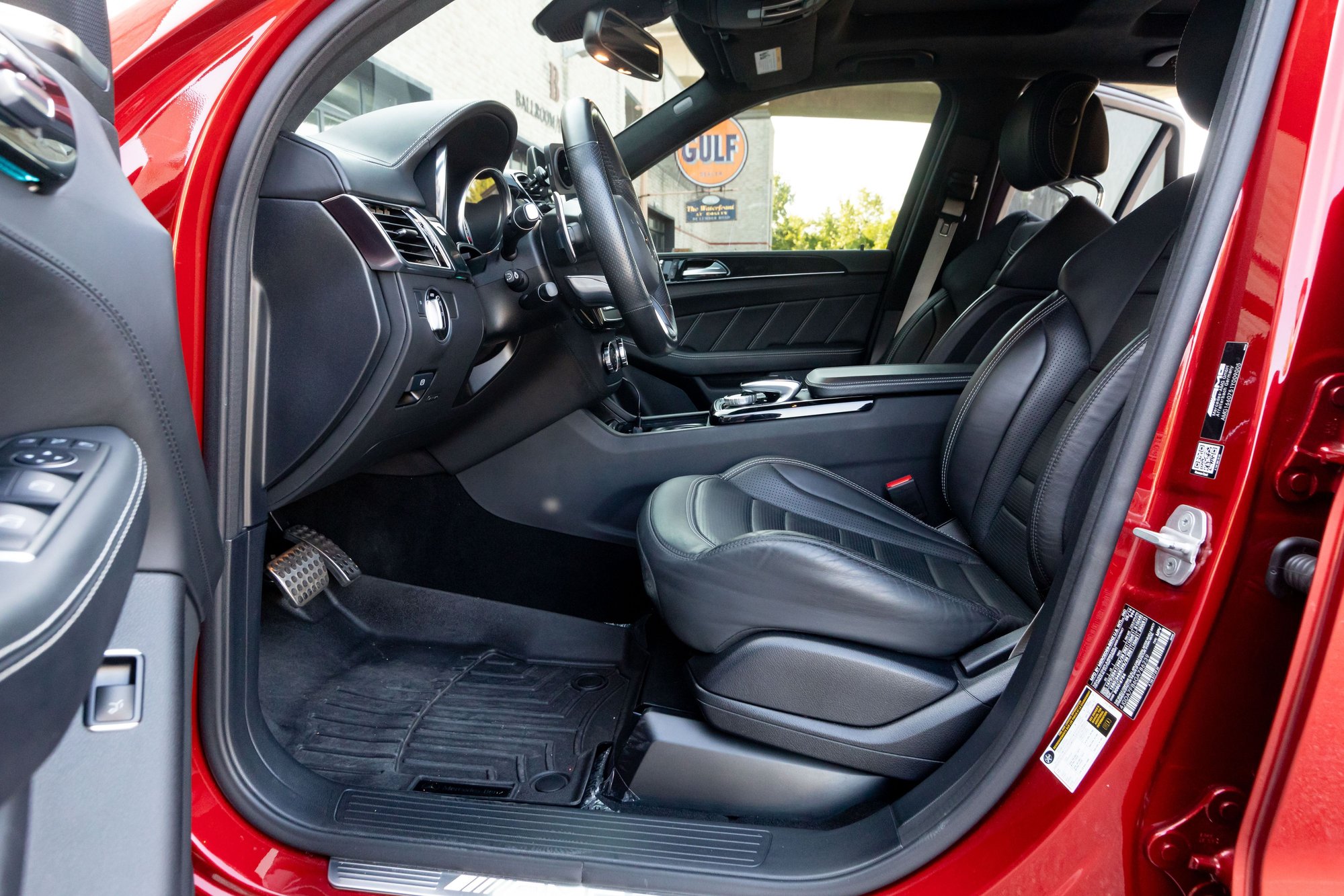 2016 Mercedes-Benz GLE63 AMG S - FOR SALE: 2016 GLE 63S AMG SUV Designo Cardinal Red - Used - VIN 4JGDA7FB6GA786239 - 41,020 Miles - 8 cyl - AWD - Automatic - SUV - Red - Roslyn, NY 11576, United States