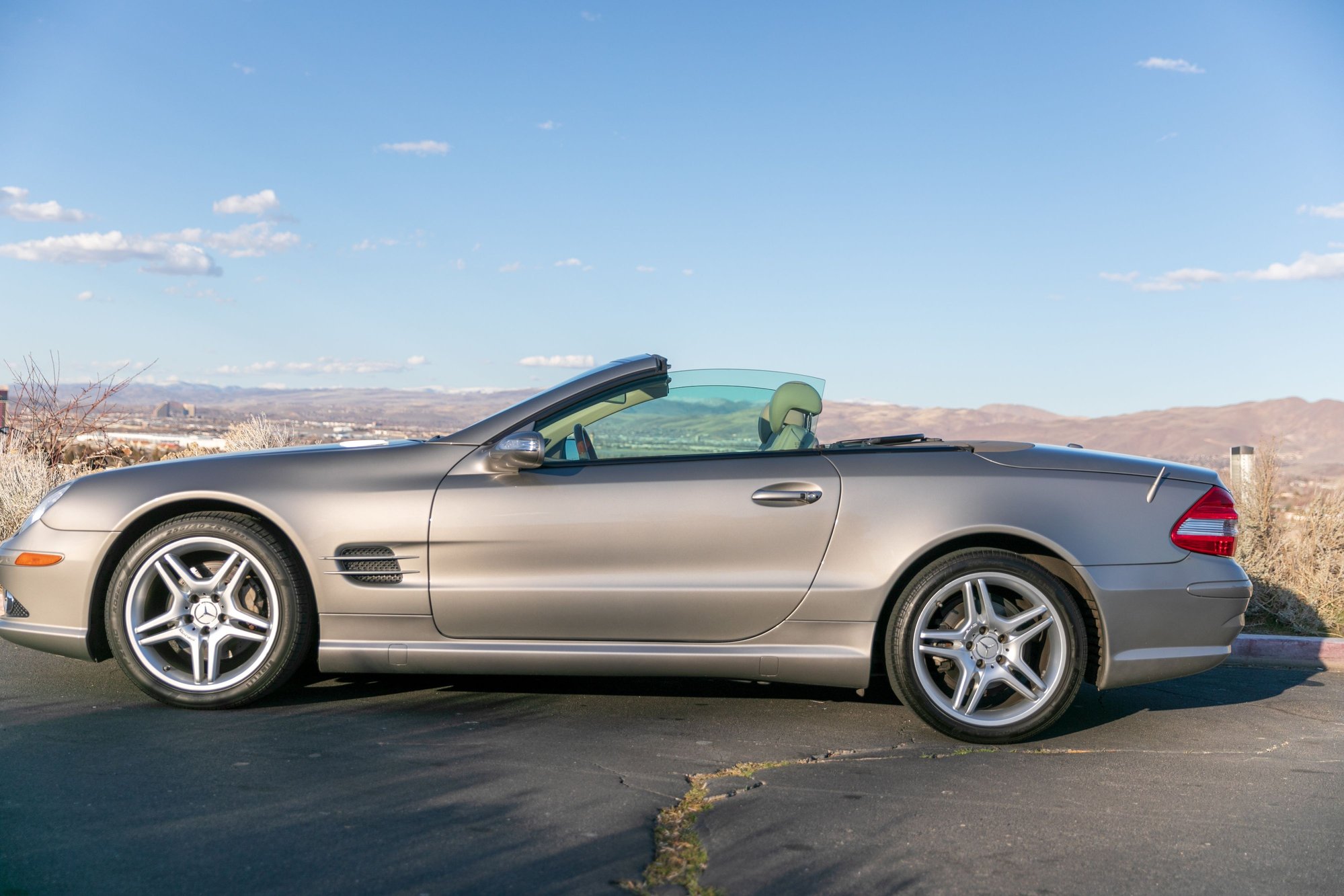 2008 Mercedes-Benz SL550 - 2008 Mercedes-Benz SL550 - Used - VIN WDBSK71F78F137295 - 59,571 Miles - 8 cyl - 2WD - Automatic - Convertible - Other - Reno, NV 89511, United States