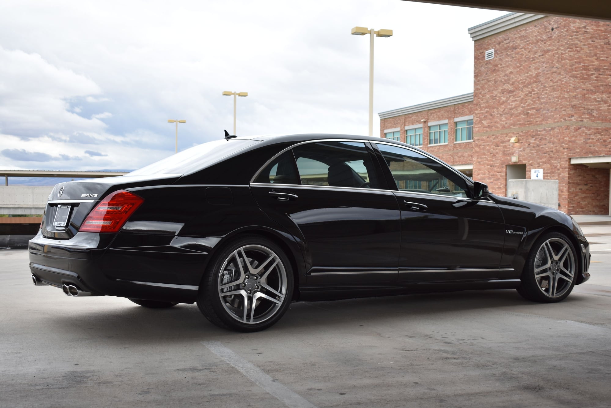 2007 Mercedes-Benz S65 AMG - 2007 Mercedes S65 AMG, immaculately well kept, lots of service records - Used - VIN WDDNG79X97A124434 - 115,000 Miles - 12 cyl - 2WD - Automatic - Sedan - Black - St. George, UT 84770, United States