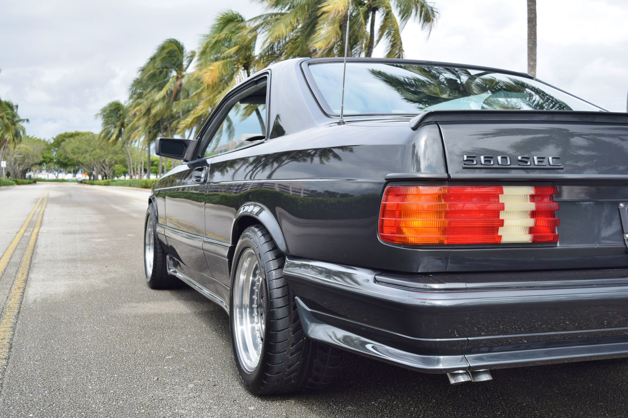 1989 Mercedes-Benz 560SEC - 1989 Mercedes 560 SEC AMG Youngtimer - Used - VIN wdbca45e5ka462958 - 128,000 Miles - 8 cyl - 2WD - Automatic - Coupe - Gray - Miami, FL 33126, United States