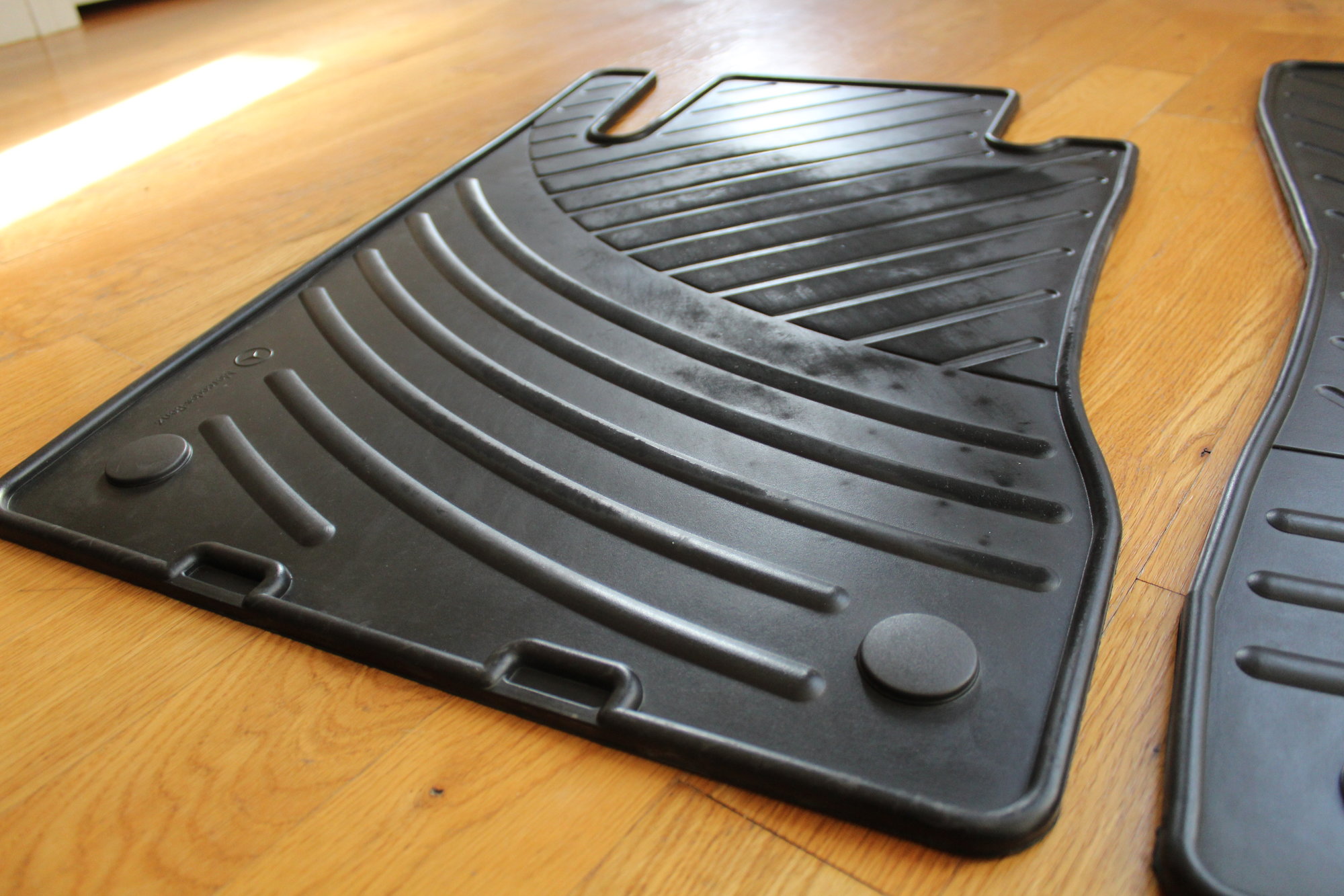 Interior/Upholstery - W211 Front Rubber Floor Mats/All Season Floor Mats - Non-4MATIC, Non-Station Wagon - Used - Shrewsbury, MA 01545, United States