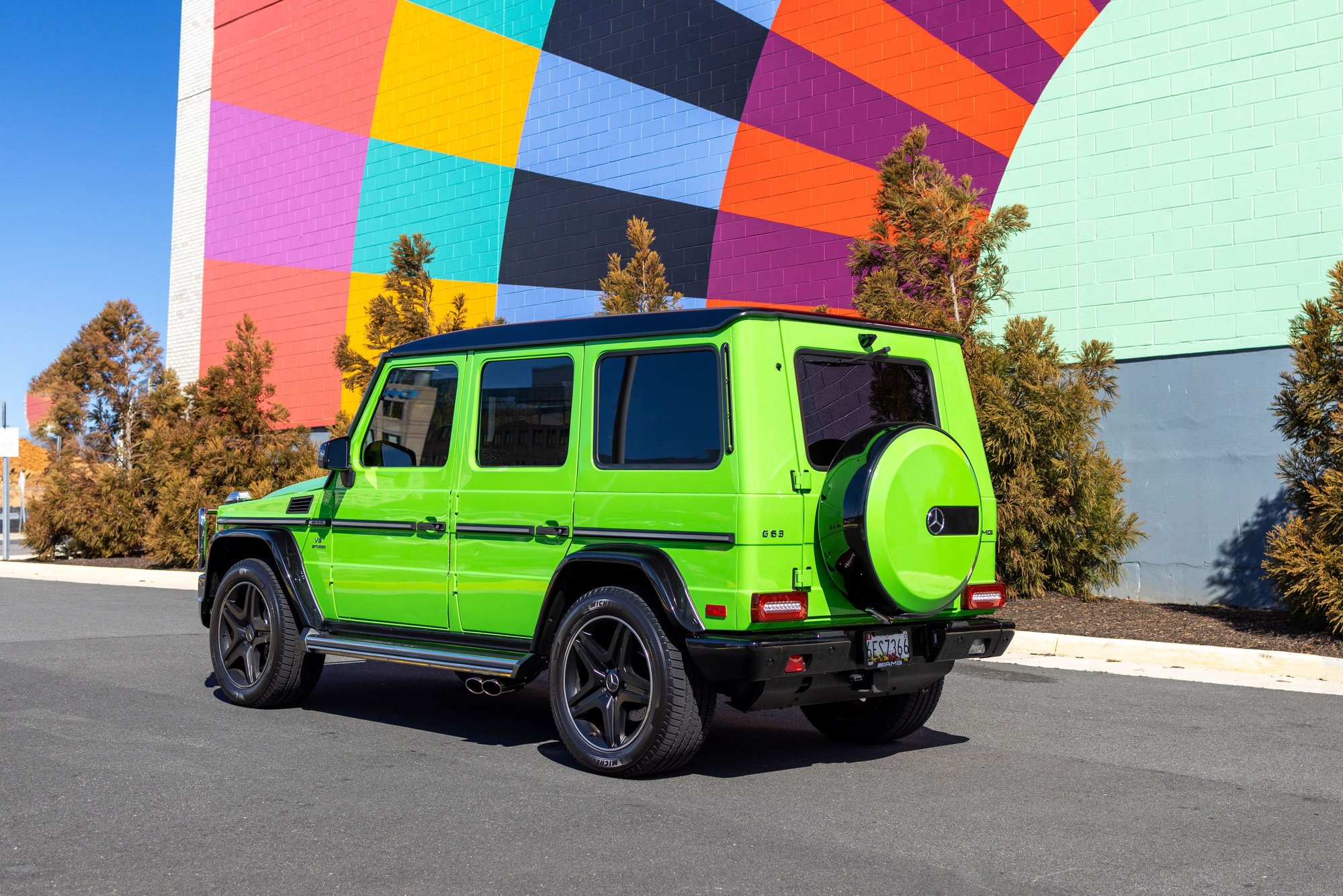 2015 Mercedes-Benz G63 AMG - 2015 G63 Alien Green For Sale - Used - VIN WDCYC7DF1FX241545 - 69,000 Miles - 8 cyl - AWD - Automatic - SUV - Other - Reston, VA 20190, United States