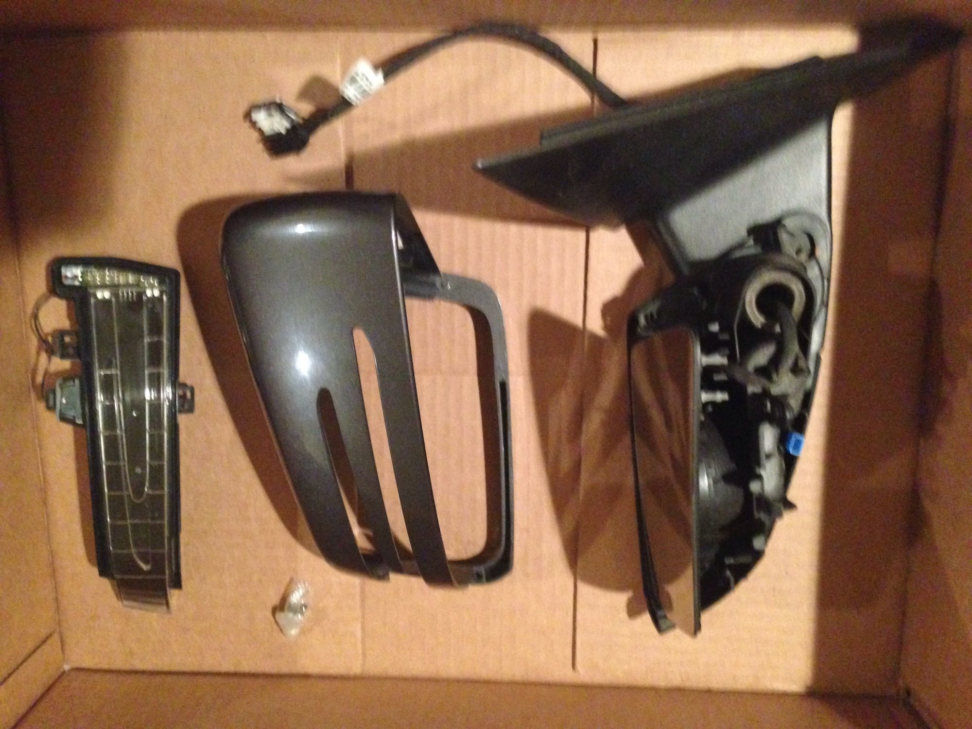 Exterior Body Parts - W204 OEM Facelift Side Mirrors - Used - Ashburn, VA 20147, United States