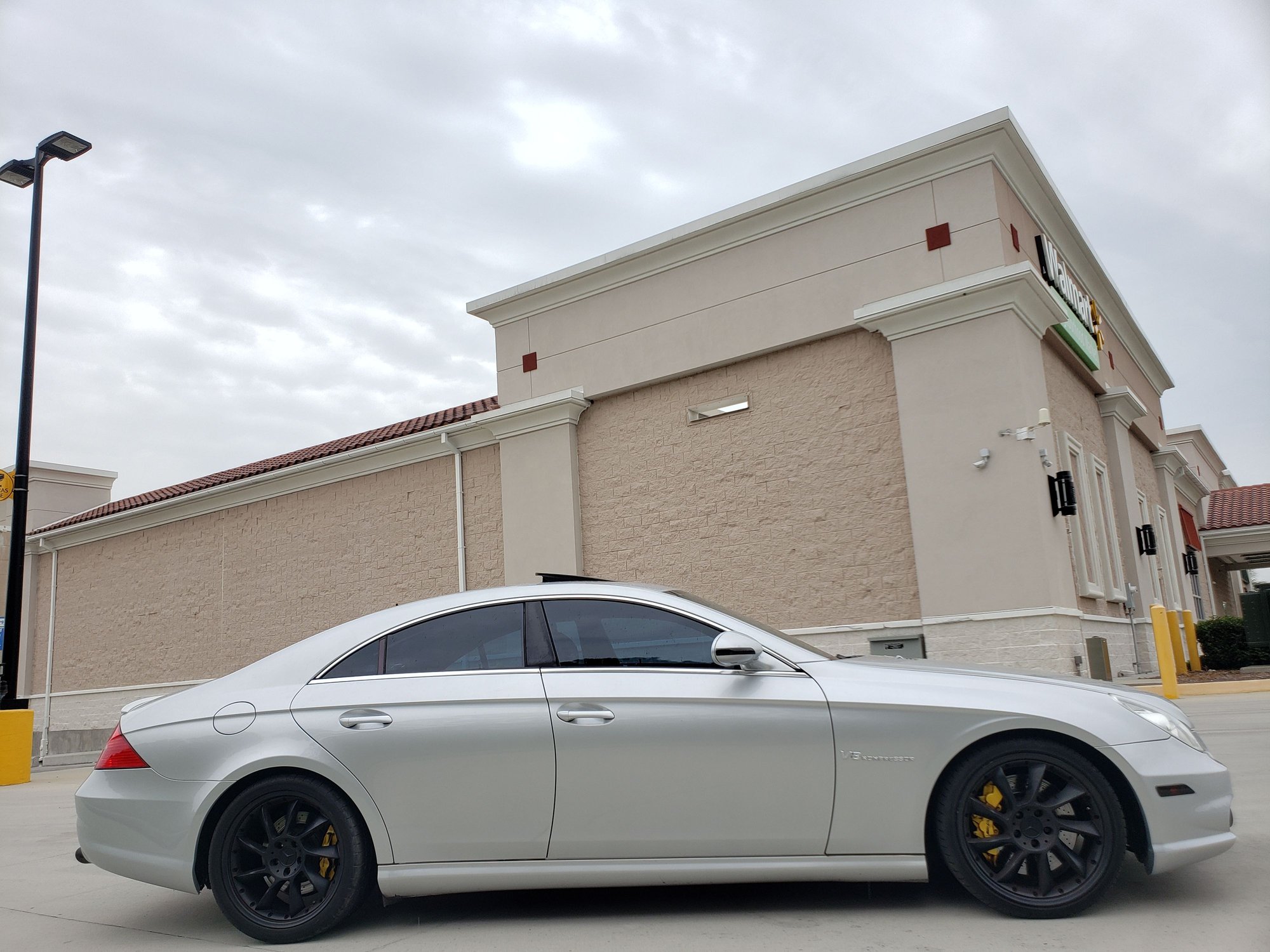 2006 Mercedes-Benz CLS55 AMG - 2006 MERCEDES BENZ CLS55 AMG - Used - VIN WDDDJ76X16A069946 - 89,818 Miles - 8 cyl - 2WD - Automatic - Coupe - Silver - Orlando, FL 32811, United States