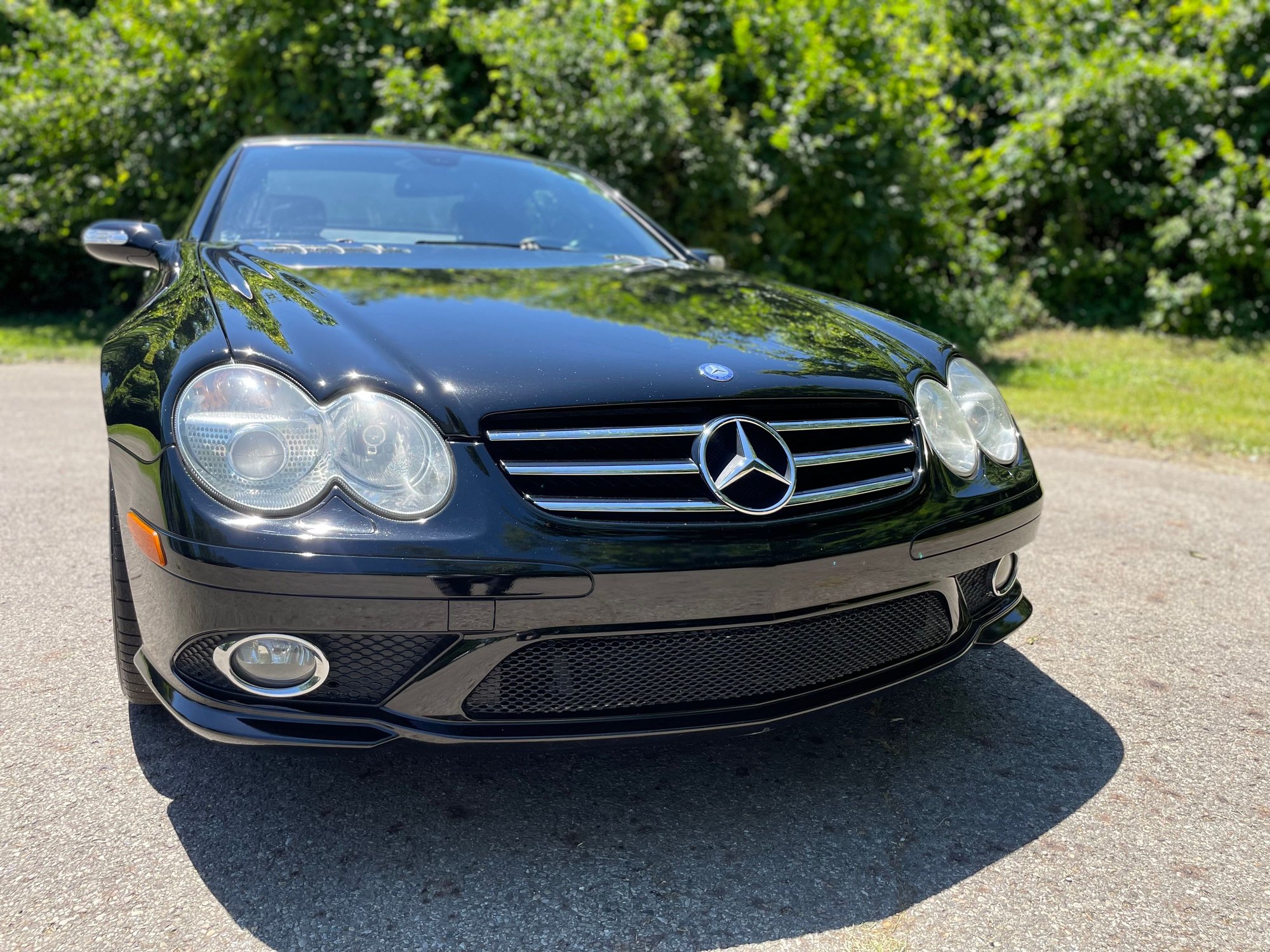 2007 Mercedes-Benz SL55 AMG - 2007 MERCEDES AMG SL55 $25K - Used - VIN WDBSK72F77F125175 - 93,727 Miles - 8 cyl - 2WD - Automatic - Convertible - Black - Columbus, OH 43219, United States