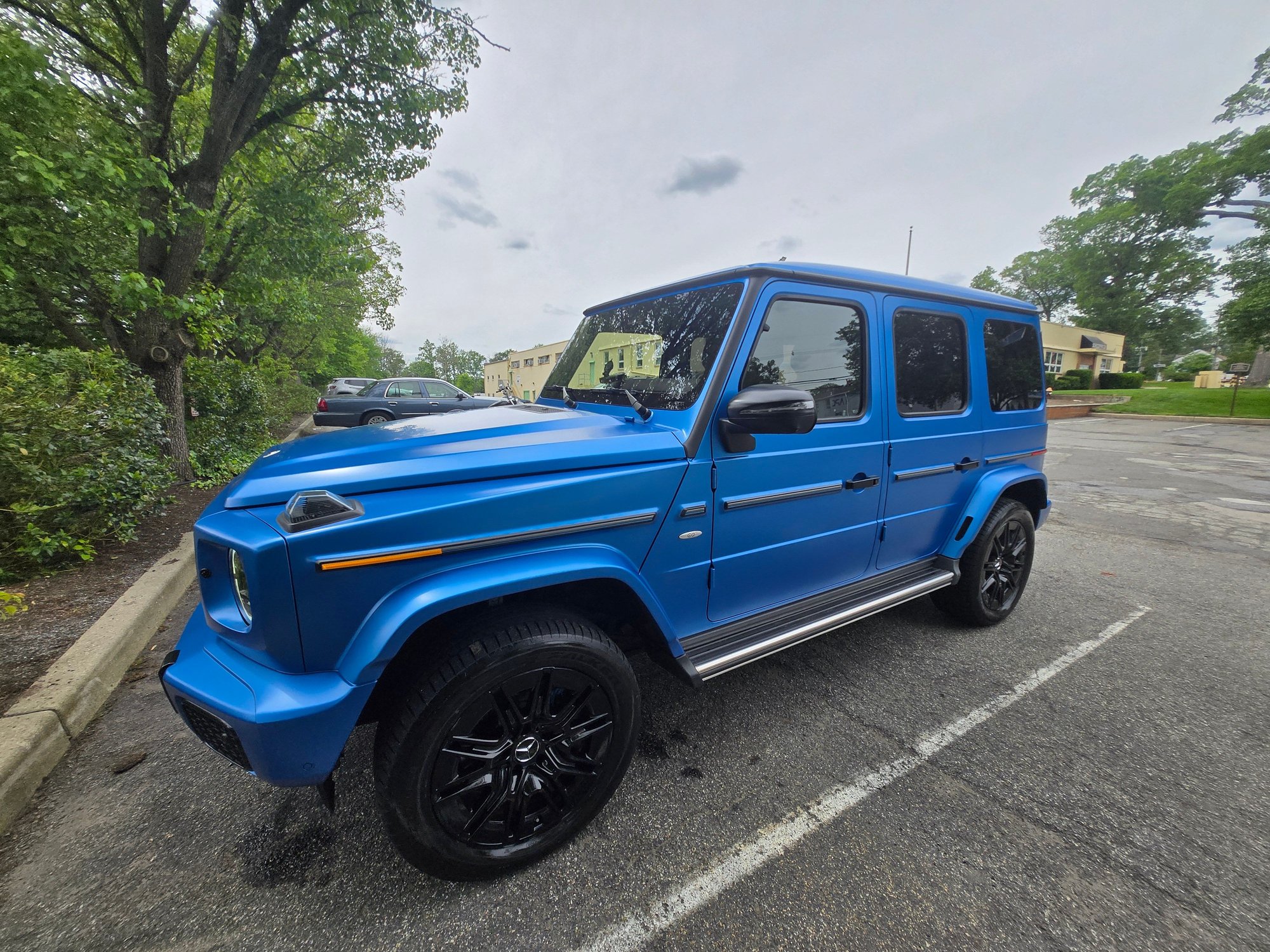 2025 Mercedes-Benz G-Class - 2025 G580 South Sea Blue Magno For Sale (NJ Tax Discount) - Used - VIN W1NWM0ABXSX017325 - 3,500 Miles - Franklin Lakes, NJ 07417, United States
