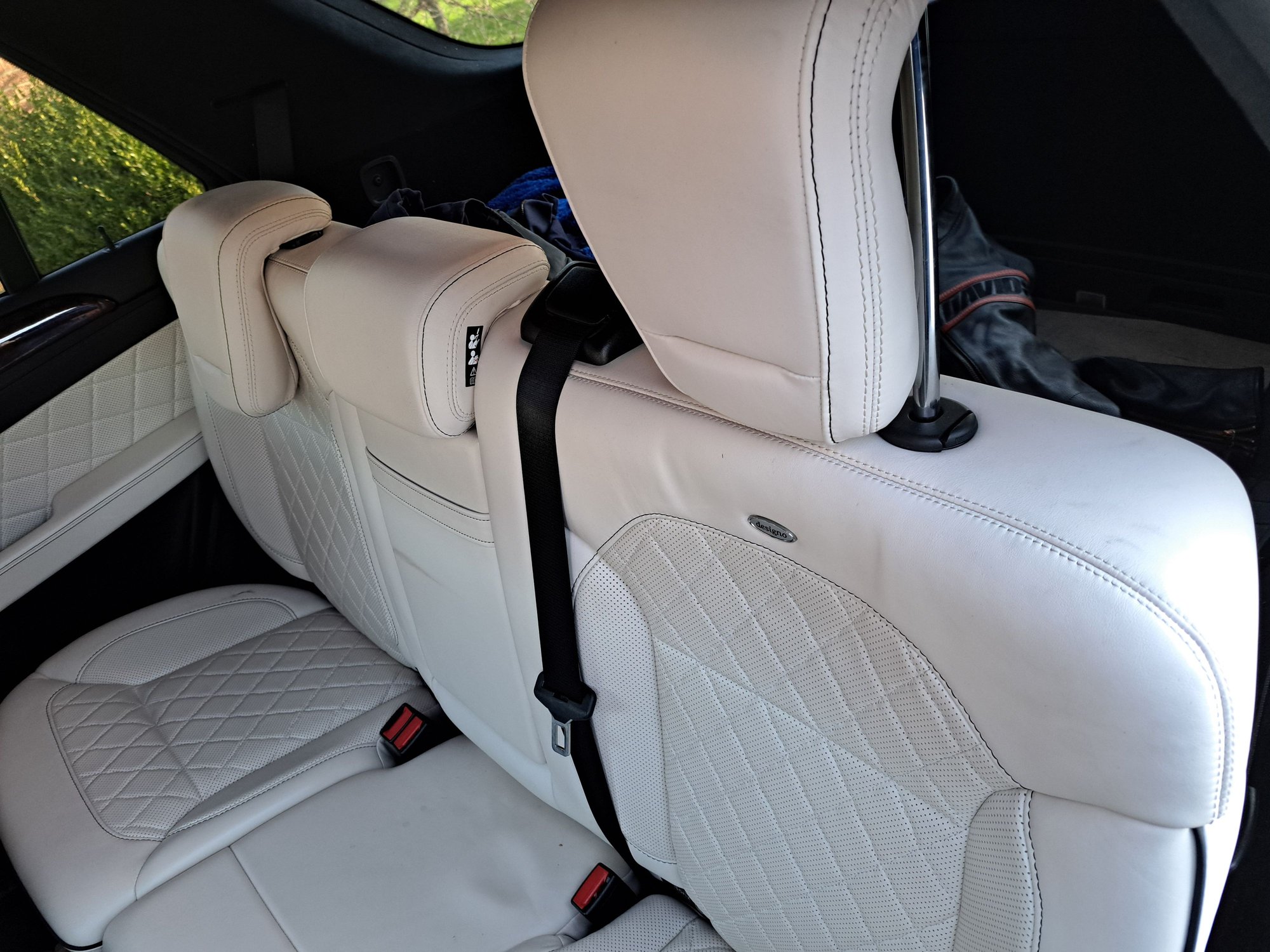 2014 Mercedes-Benz ML550 - 2014 ML550 DIAMOND WHITE EXCELLENT CONDITION FULL SERVICE HISTORY NO ACCIDENTS - Used - VIN 4JGDA7DB0EA276372 - 103,500 Miles - 8 cyl - AWD - Automatic - SUV - White - North Olmsted, OH 44070, United States