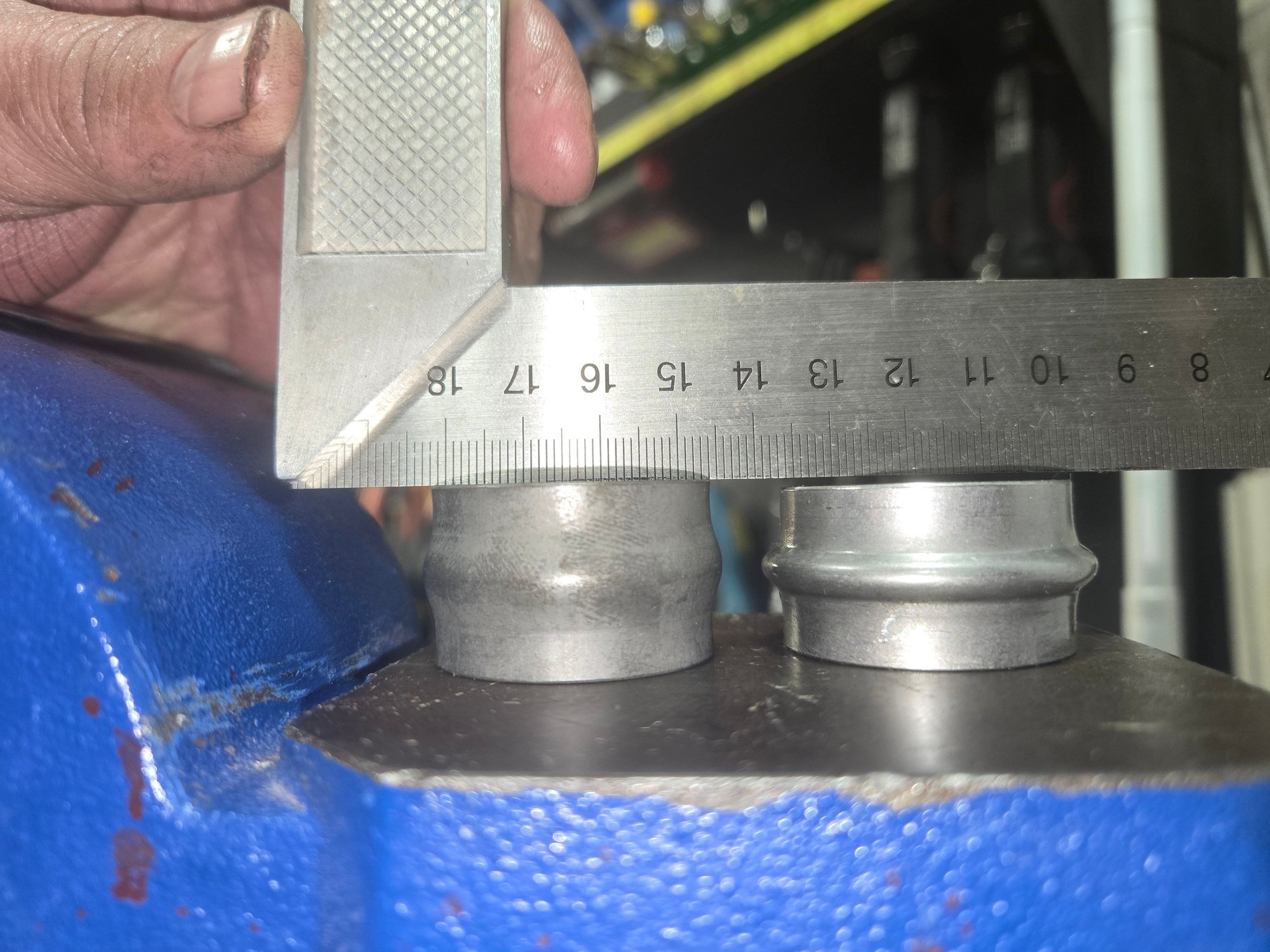 The new crush washer on the left is 22.56 mm high compared to 21.42 mm for the old one which is on the right. 