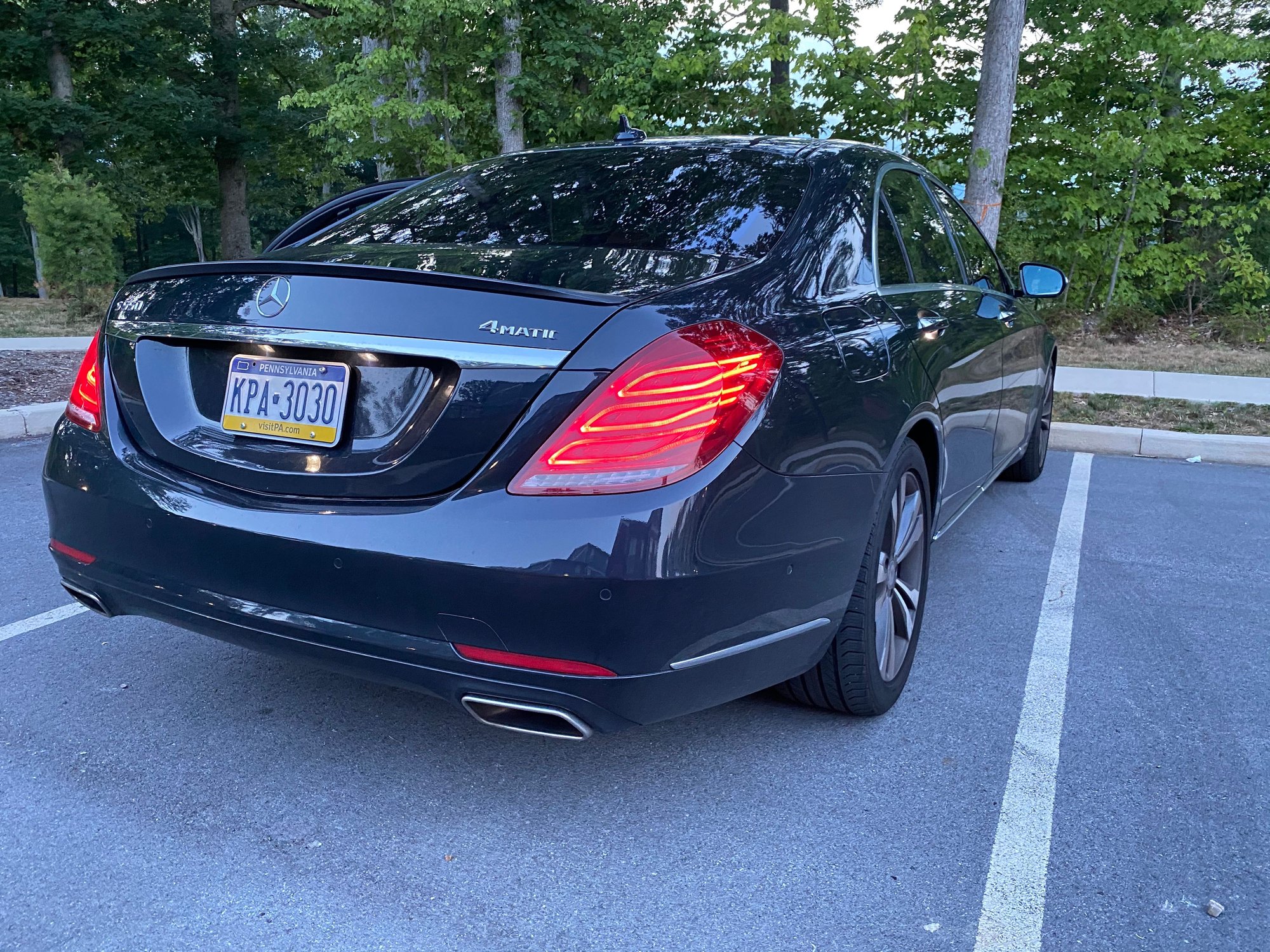 2015 Mercedes-Benz S550 - 2015 S-Class v4 with driver assistance package and Premium 1 package - Used - VIN WDDUG8FBXFA166118 - 38,500 Miles - 8 cyl - AWD - Automatic - Sedan - Black - State College, PA 16803, United States