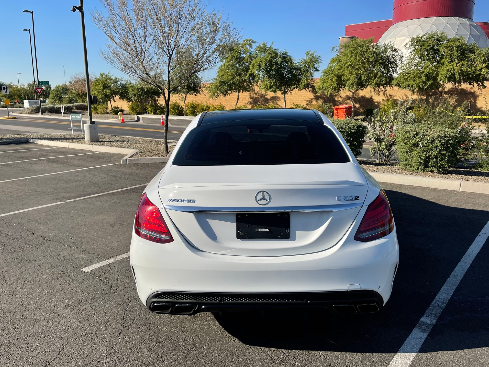 2018 Mercedes-Benz C63 AMG S - 2018 Mercedes Benz C63S AMG - Used - VIN 55SWF8HB9JU247919 - 32,256 Miles - 8 cyl - 2WD - Automatic - Sedan - White - Tempe, AZ 85281, United States