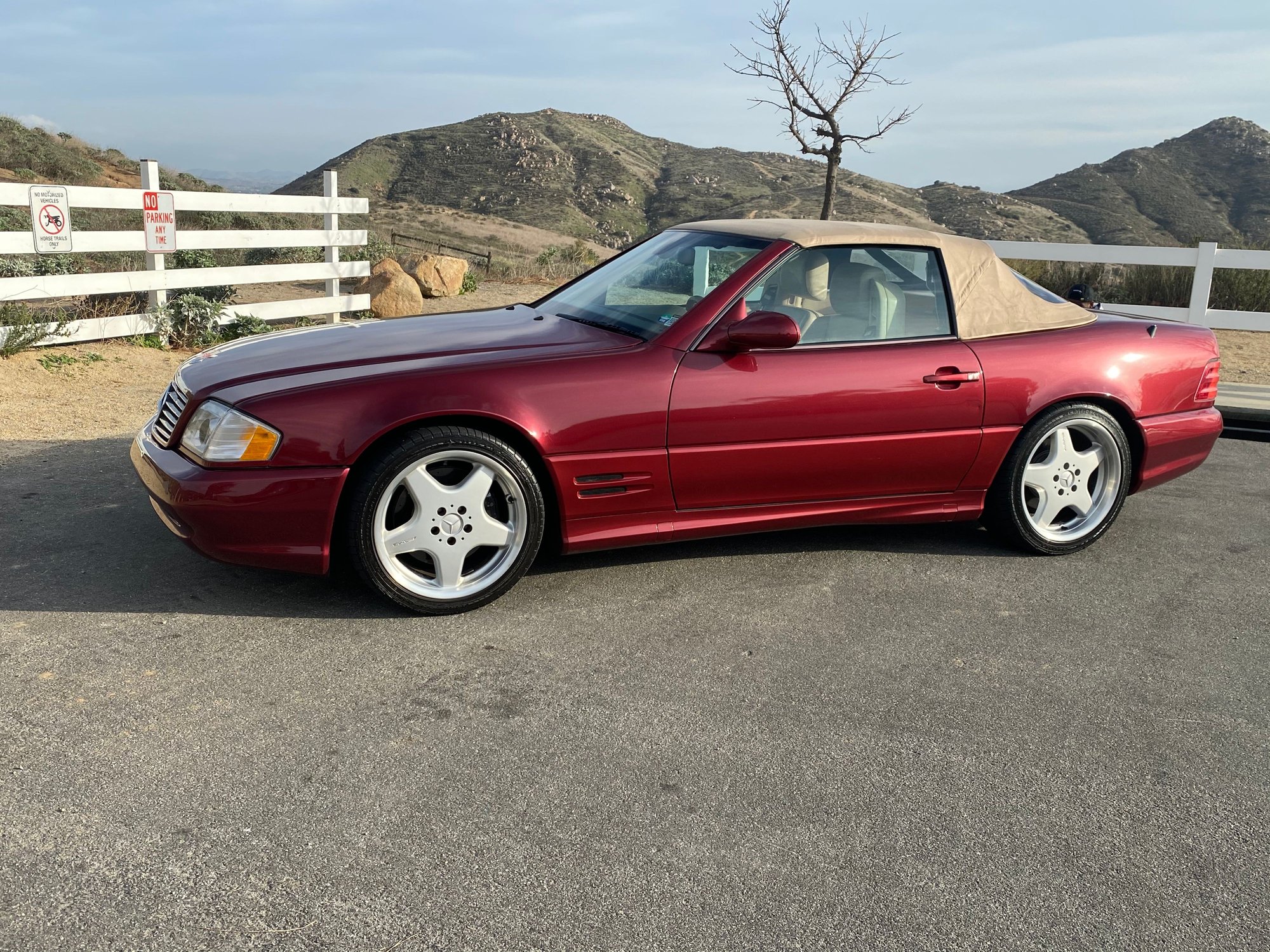 2001 Mercedes-Benz SL500 - 2001 Mercedes Benz SL500 FIREMIST SPORT CALIFORNIA CAR - Used - VIN WDBFA68F71F197460 - 93,000 Miles - 8 cyl - Automatic - Convertible - Red - Victorville, CA 92392, United States