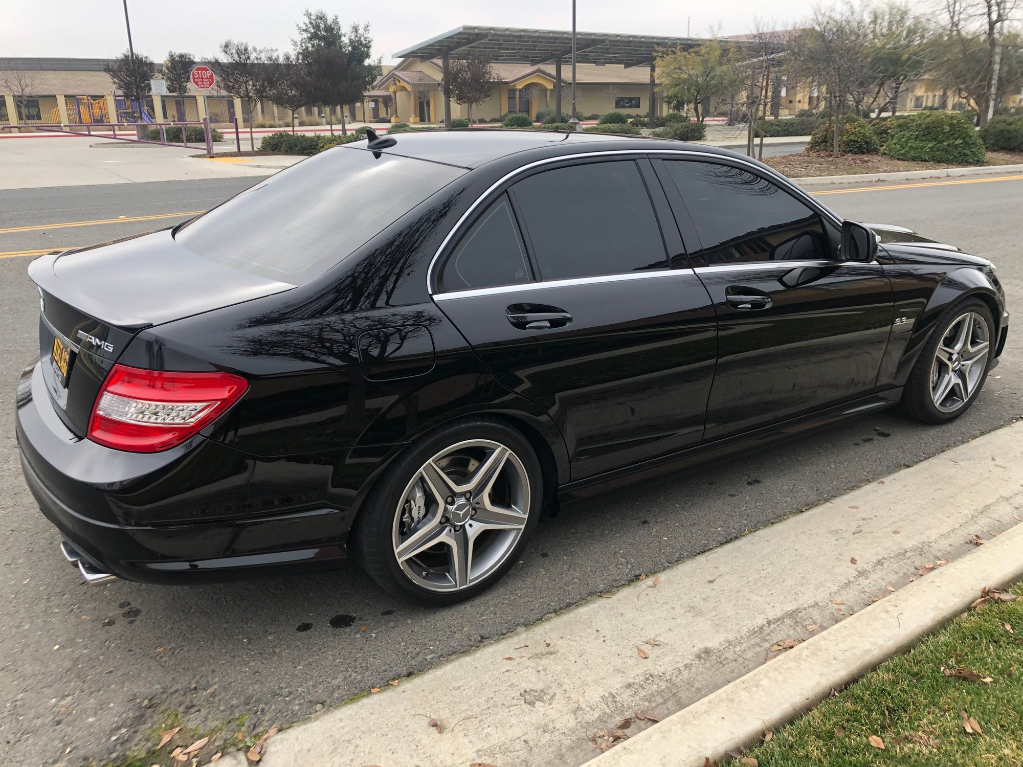 2009 Mercedes-Benz C63 AMG - Mercedes C63 Amg *LowMiles* Extended Warranty - Used - VIN Wddgf77x09f233174 - 40,650 Miles - 8 cyl - 2WD - Automatic - Sedan - Black - Fresno, CA 93706, United States