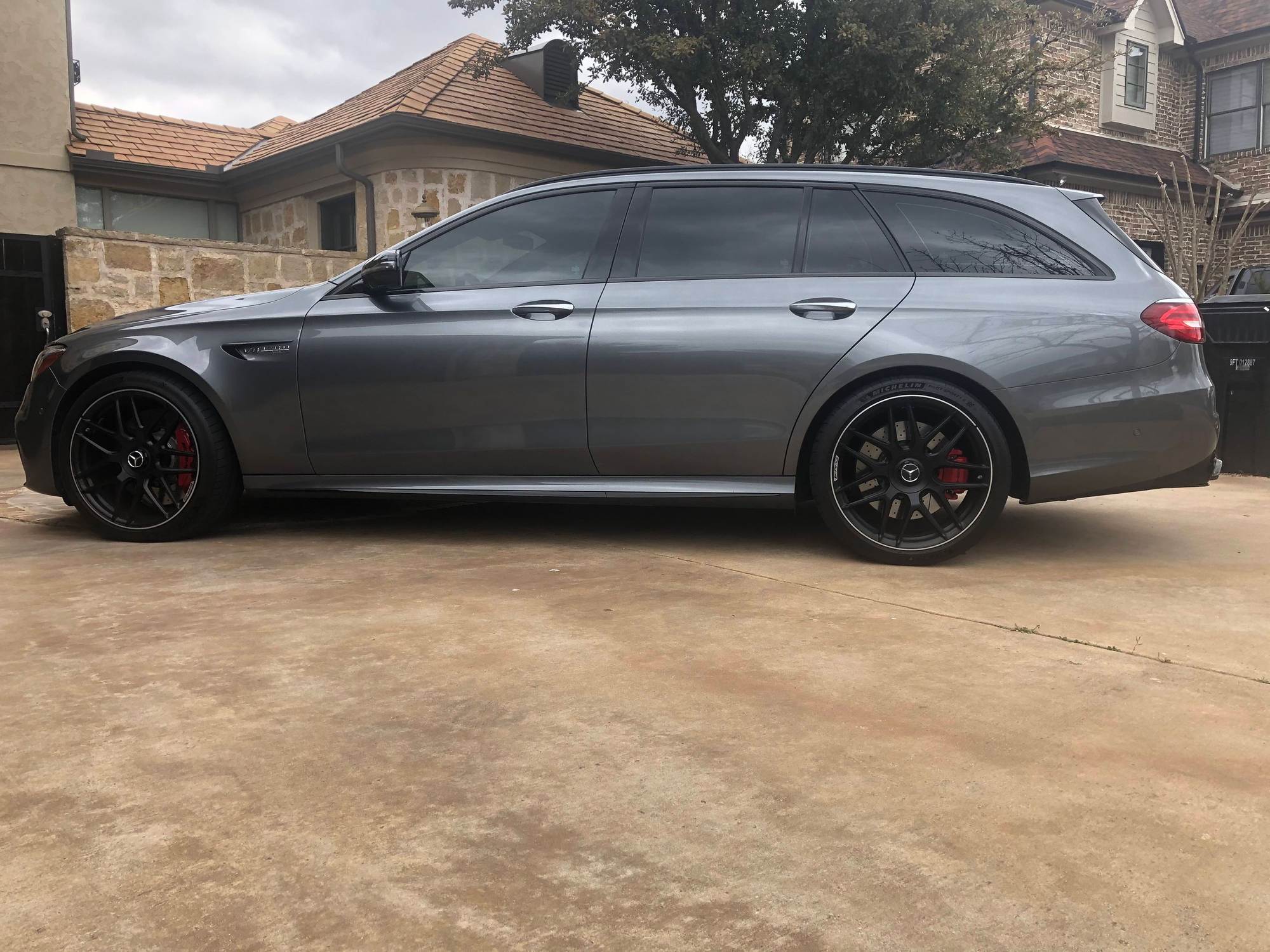 2019 Mercedes-Benz E63 AMG S - 2019 E63S Wagon - Used - VIN wddzh8kb8ka688488 - 5,500 Miles - 8 cyl - AWD - Automatic - Wagon - Gray - Frisco, TX 75036, United States