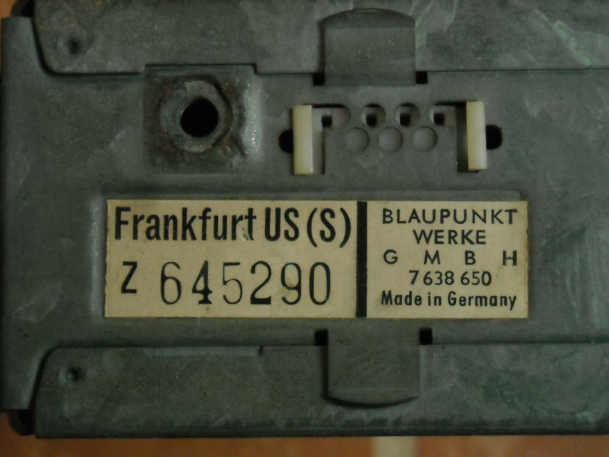 Audio Video/Electronics - Blaupunkt Frankfurt US (S) model 1968-1969 Z serial number - 3 band version. - Used - Ny, NY 10101, United States