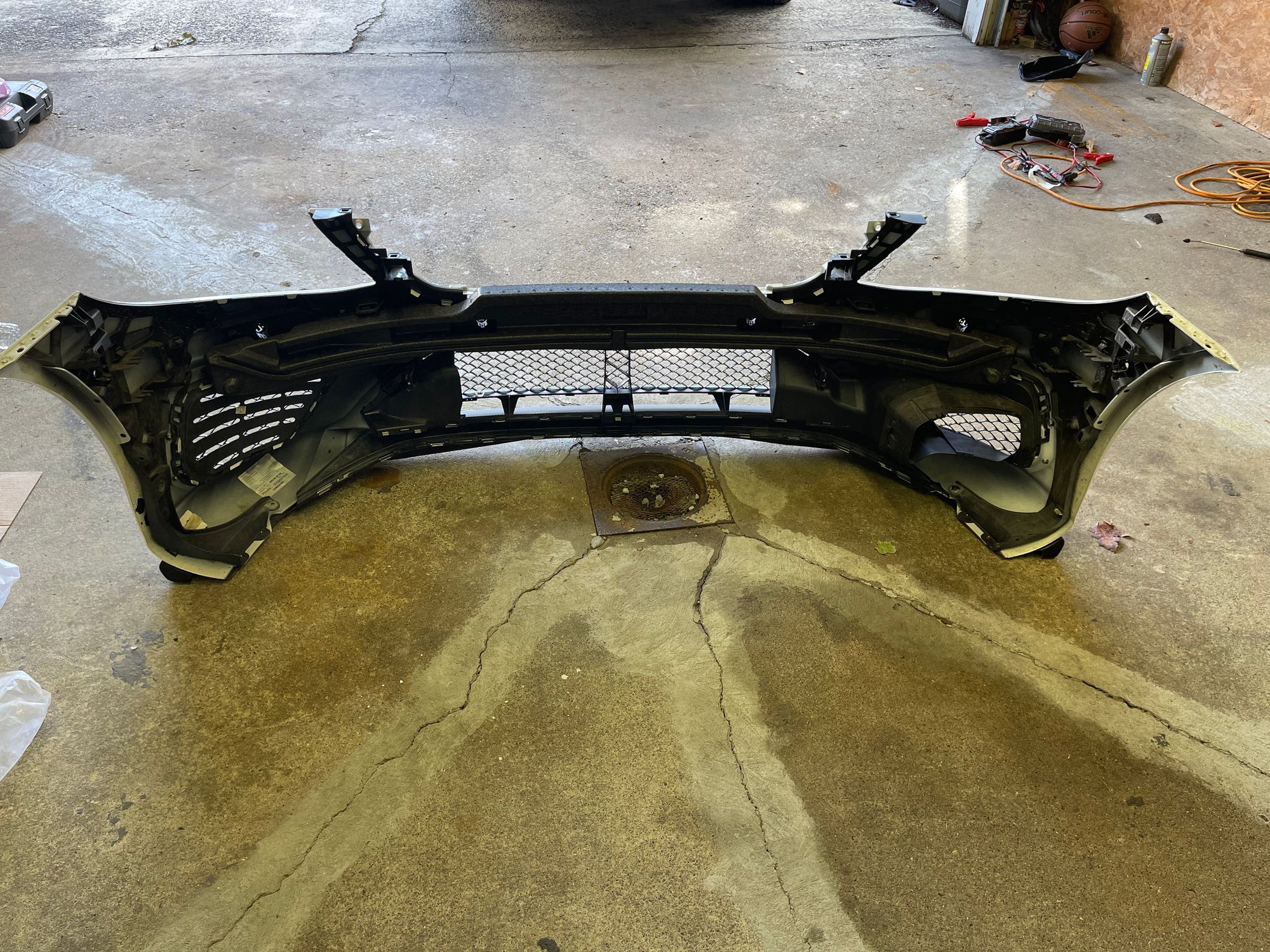 Exterior Body Parts - S63 AMG front bumper (sedan) - Used - 2015 to 2017 Mercedes-Benz S63 AMG - Quincy, MA 02170, United States