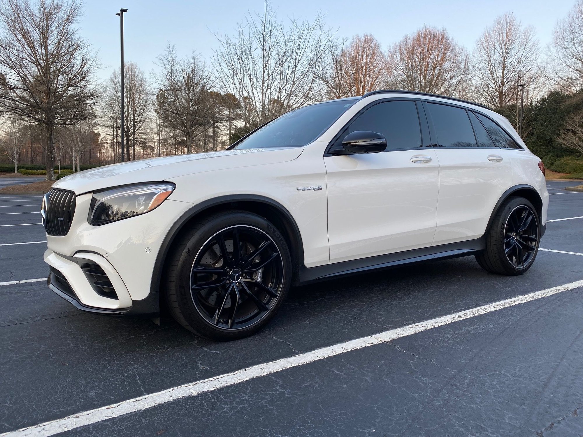 2019 Mercedes-Benz GLC63 AMG - 2019 Mercedes GLC 63 AMG - Used - VIN WDC0G8JB2KF490848 - 9,500 Miles - 8 cyl - AWD - Automatic - SUV - White - Alpharetta, GA 30009, United States