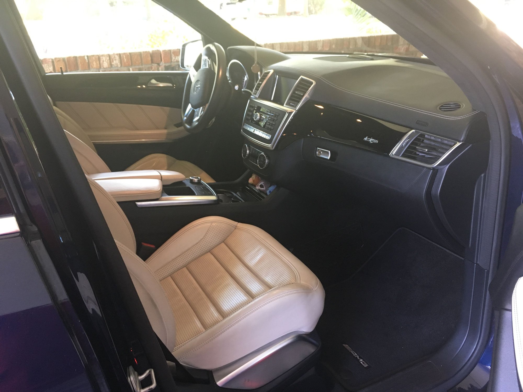 2014 Mercedes-Benz GL63 AMG - 2014 GL63 AMG / Transferable ELW /Cavansite Blue Exterior / Porcelain White Interior - Used - VIN 4JGDF7EE5EA337399 - 73,000 Miles - 8 cyl - AWD - Automatic - SUV - Blue - Long Beach, MS 39560, United States