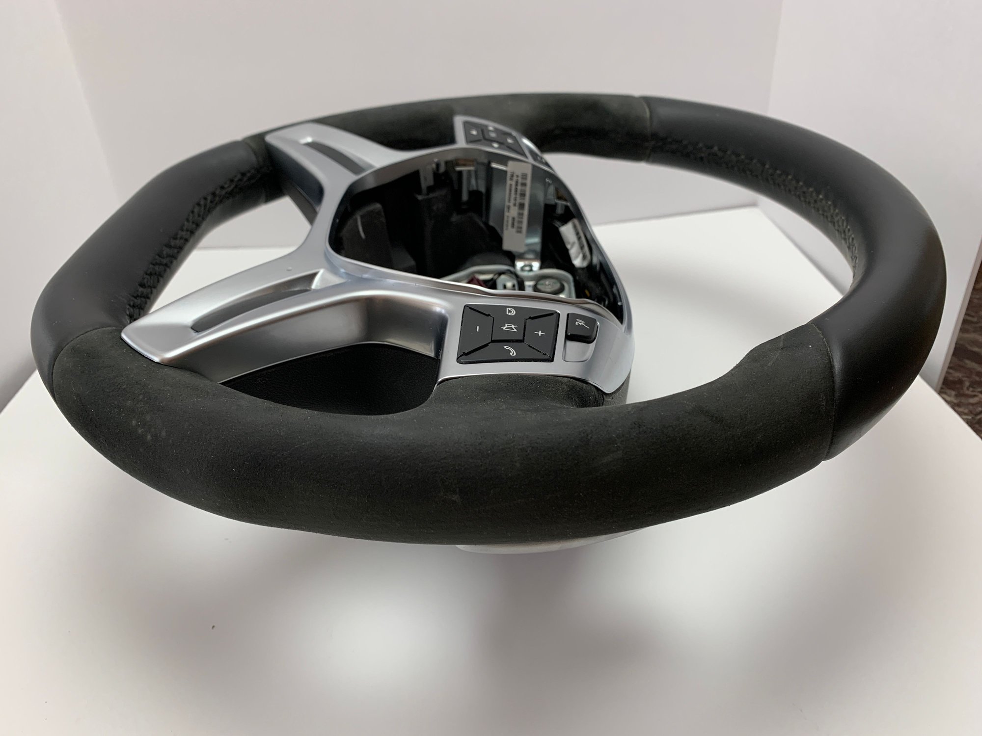 Steering/Suspension - MERCEDES AMG W166 ML63 X166 GL63 OEM FLAT BOTTOM STEERING WHEEL A1664601018 9G60 - Used - 2013 to 2018 Mercedes-Benz G550 - 2013 to 2016 Mercedes-Benz GL550 - 2012 to 2014 Mercedes-Benz ML550 - Bradenton, FL 34202, United States