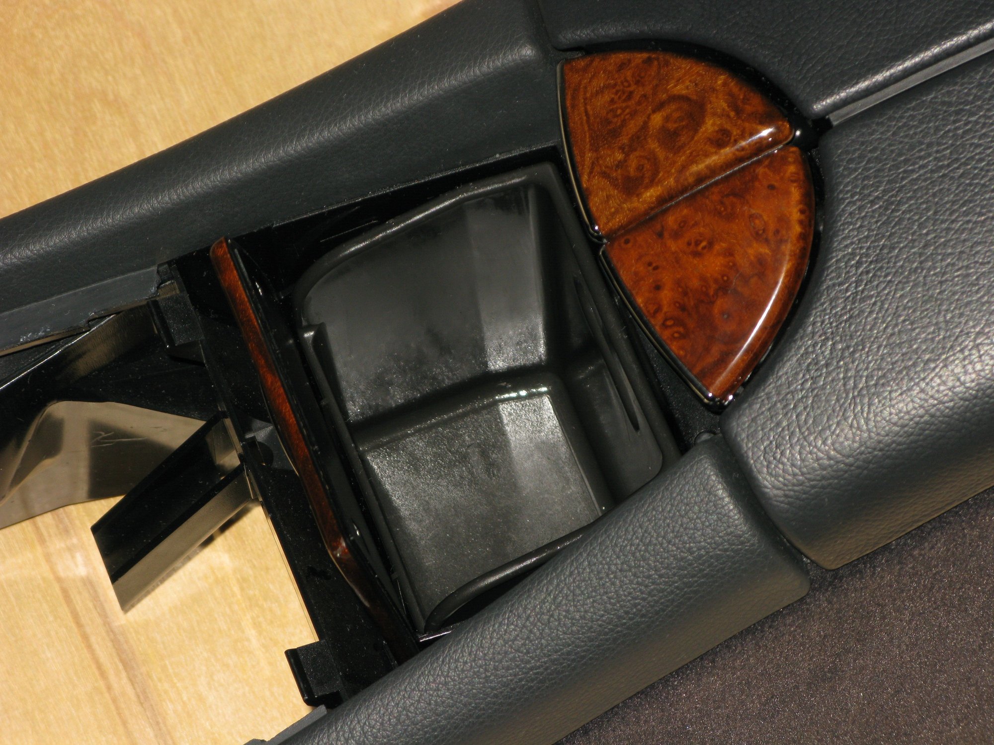 Interior/Upholstery - Center Console (W211) -- 2002 - 2007 - Used - 2002 to 2007 Mercedes-Benz E500 - 2002 to 2007 Mercedes-Benz E320 - Randolph, NJ 07869, United States