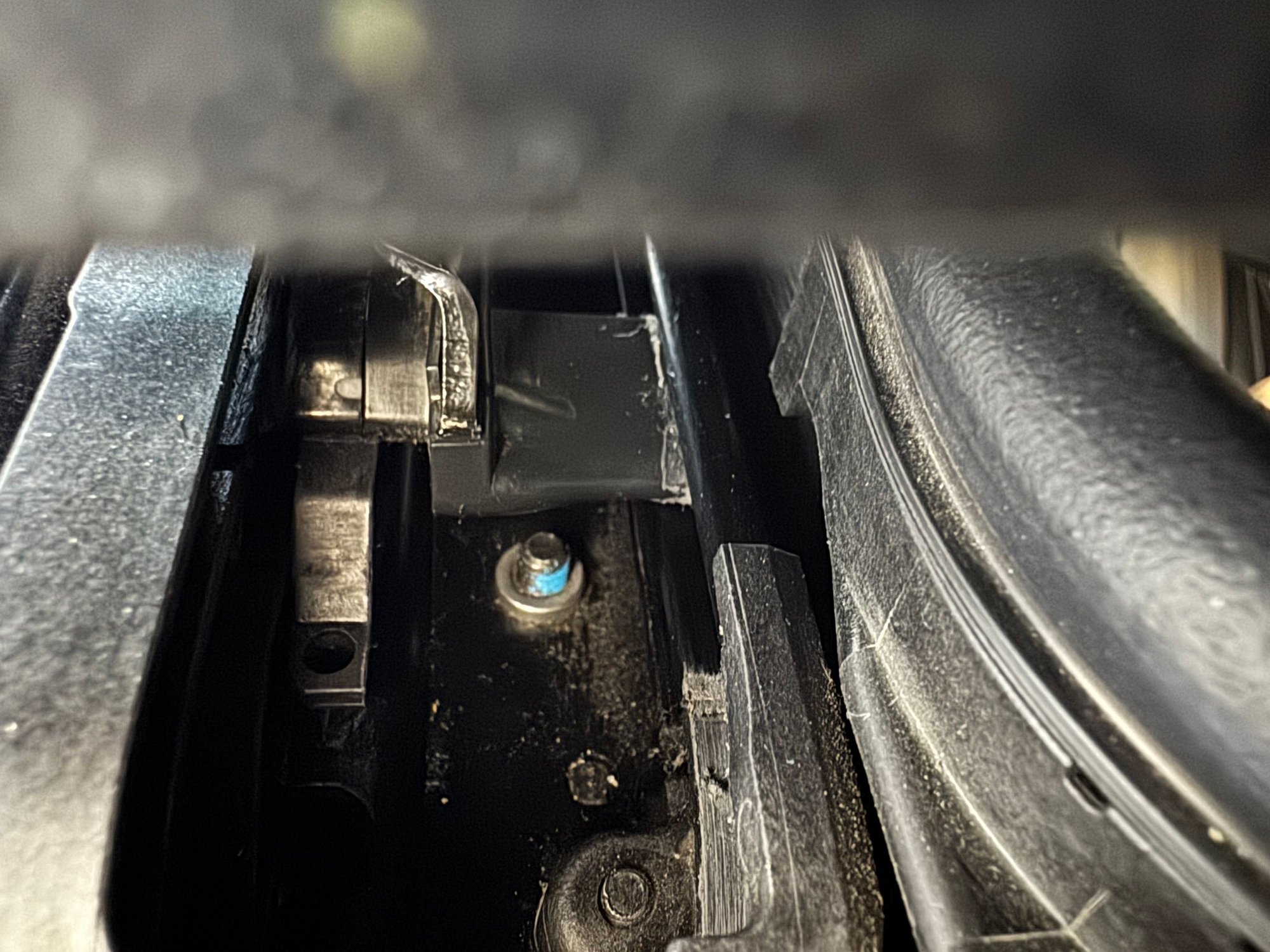 passenger side - no restriction