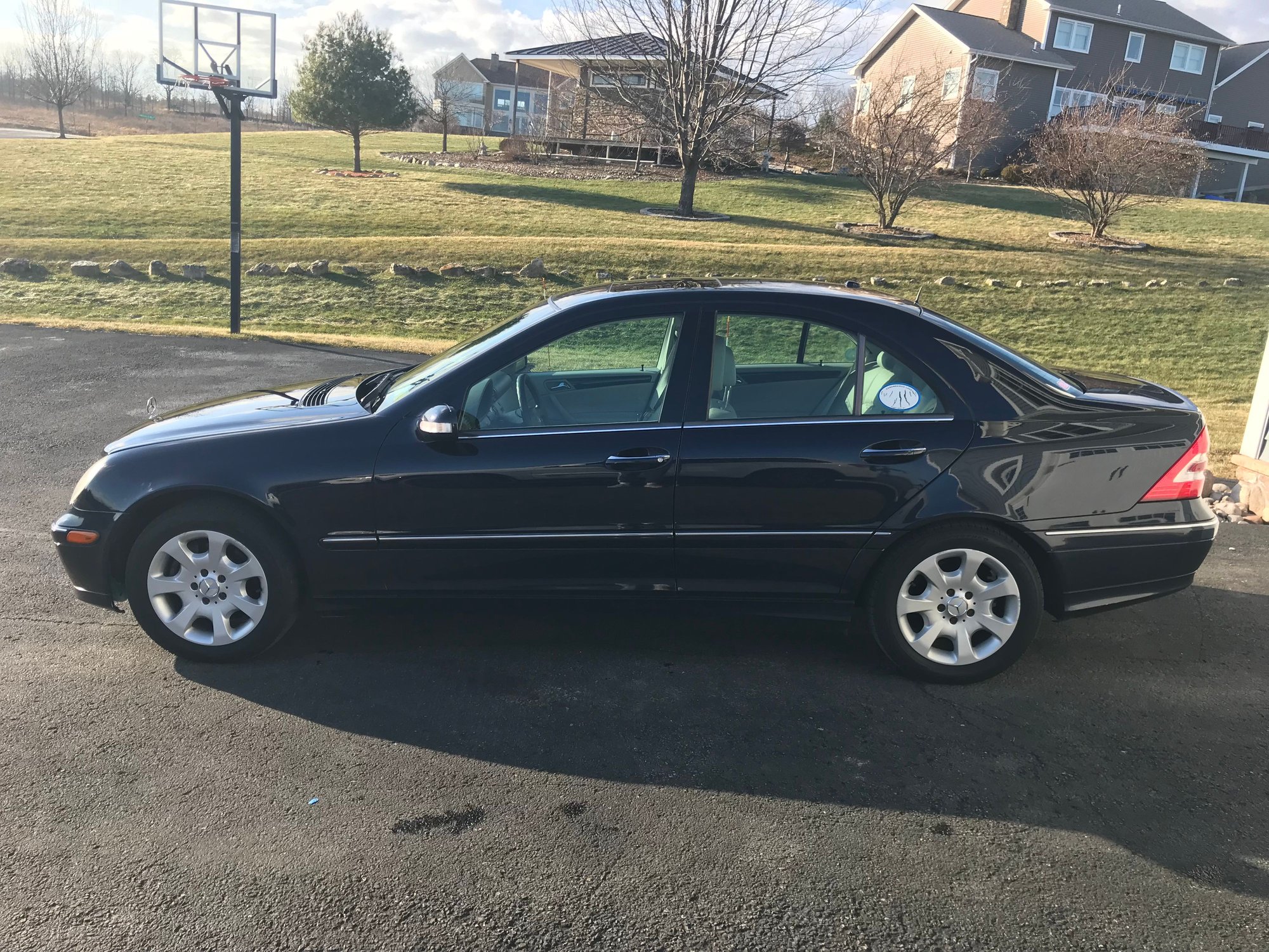 2006 Mercedes-Benz C280 - Pristine 06 C280 4Matic Luxury - Used - VIN WDBRF92H56F788887 - 6 cyl - AWD - Automatic - Sedan - Blue - Canandaigua, NY 14424, United States