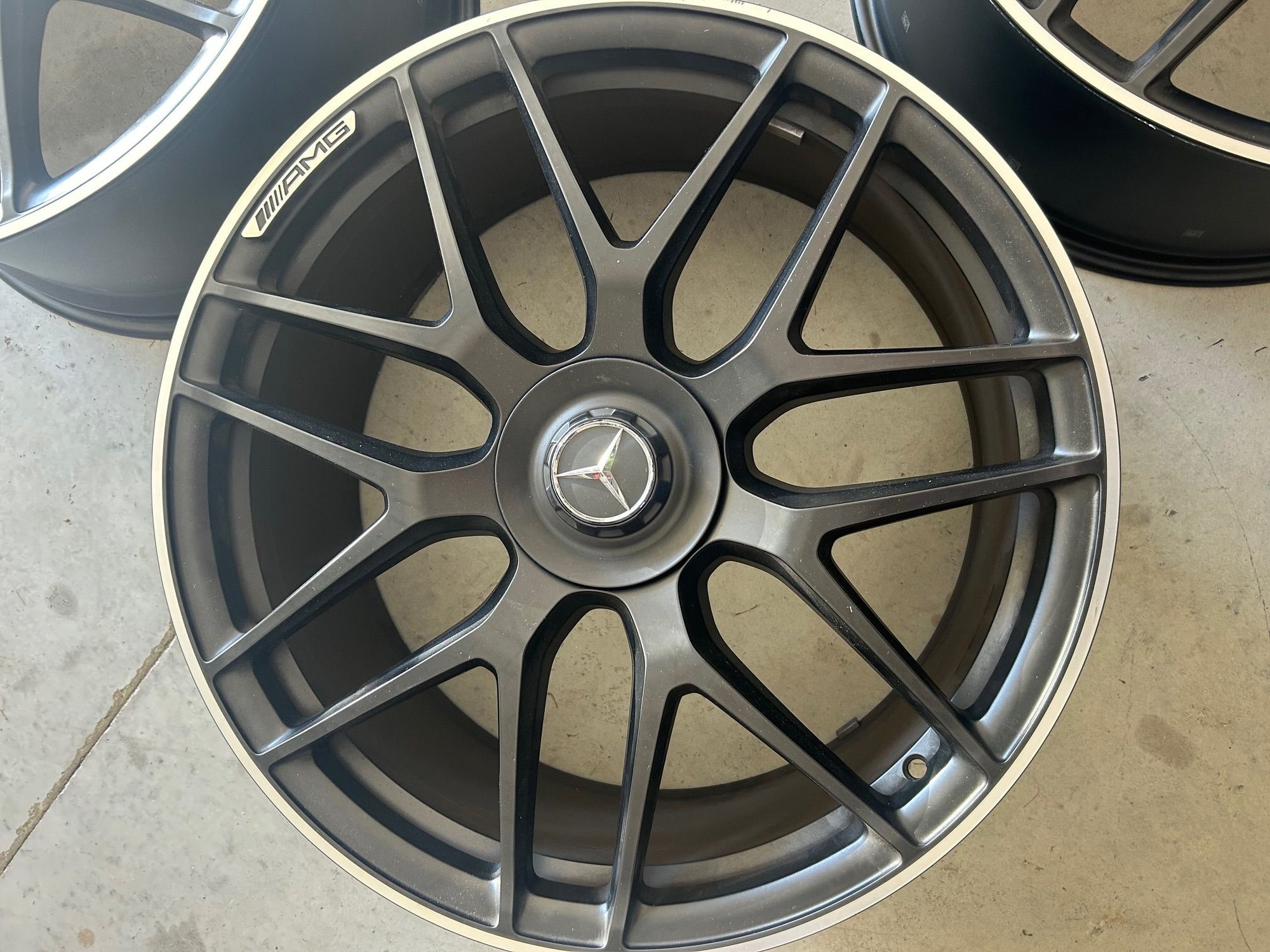 Wheels and Tires/Axles - 2024 GLE53 AMG Staggered 22" Wheels - Used - 0  All Models - Jacksonville, NC 28546, United States