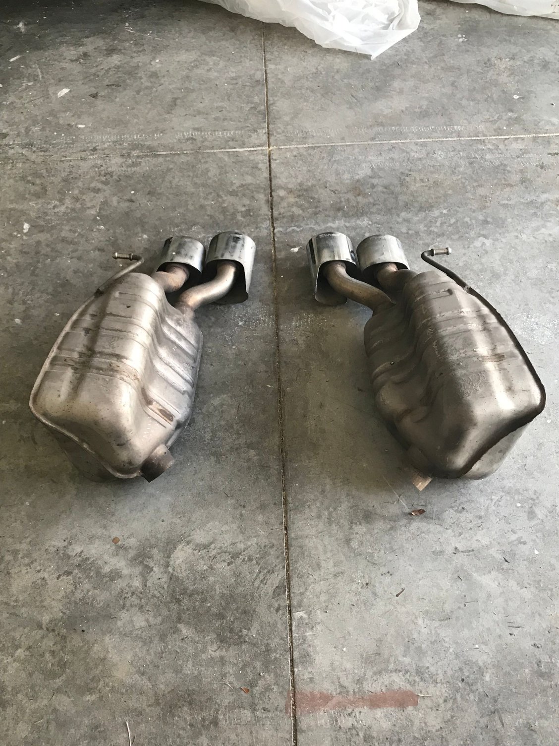 Engine - Exhaust - W211 E63 AMG Mufflers and Tips - Used - 2007 to 2009 Mercedes-Benz E63 AMG - Cincinnati, OH 45255, United States