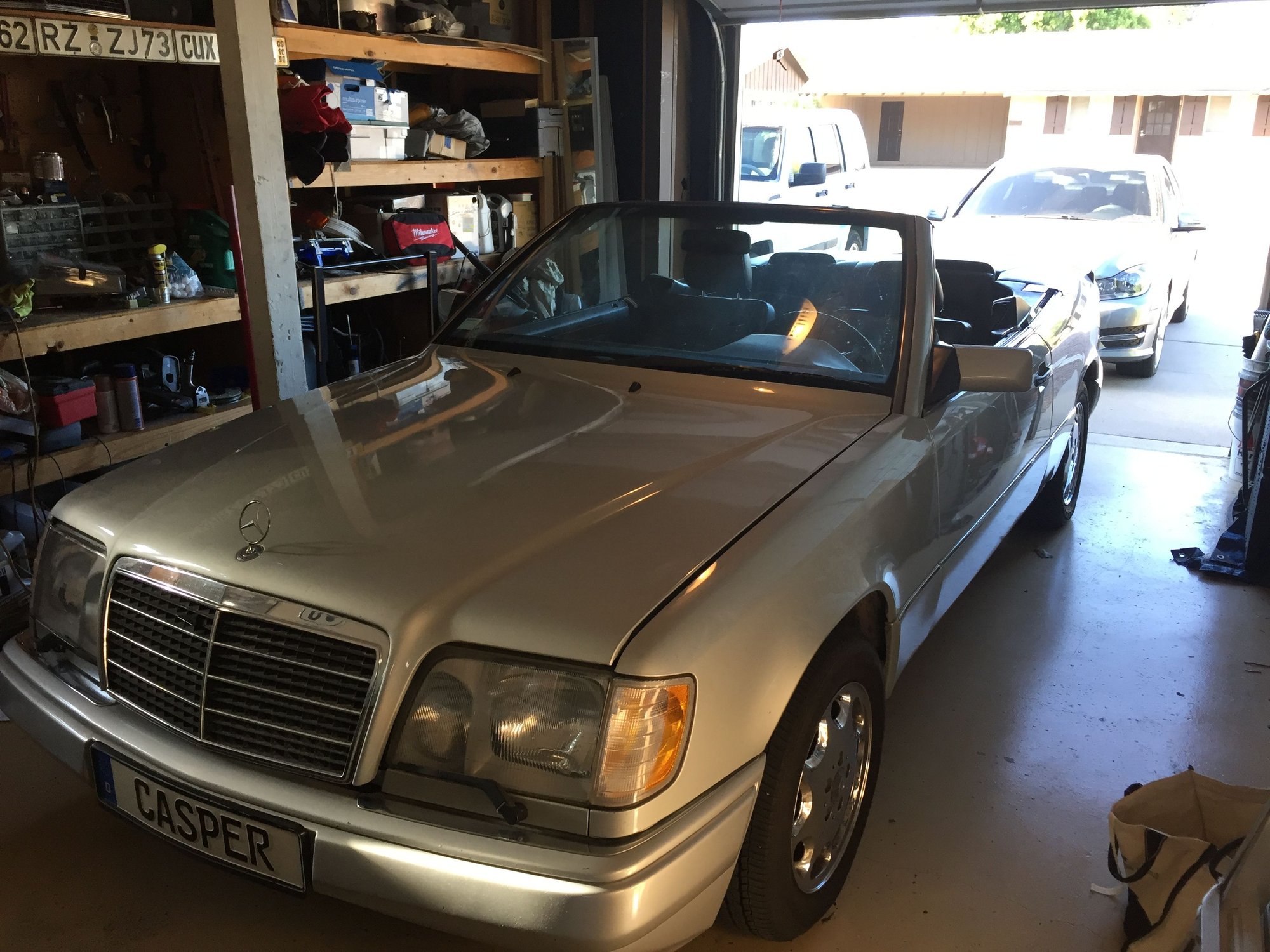 1994 Mercedes-Benz E320 - 94 E320 Cabriolet - Used - VIN WDBEA66E8RC147248 - 166,000 Miles - 6 cyl - 2WD - Automatic - Convertible - Silver - Scottsdale, AZ 85257, United States