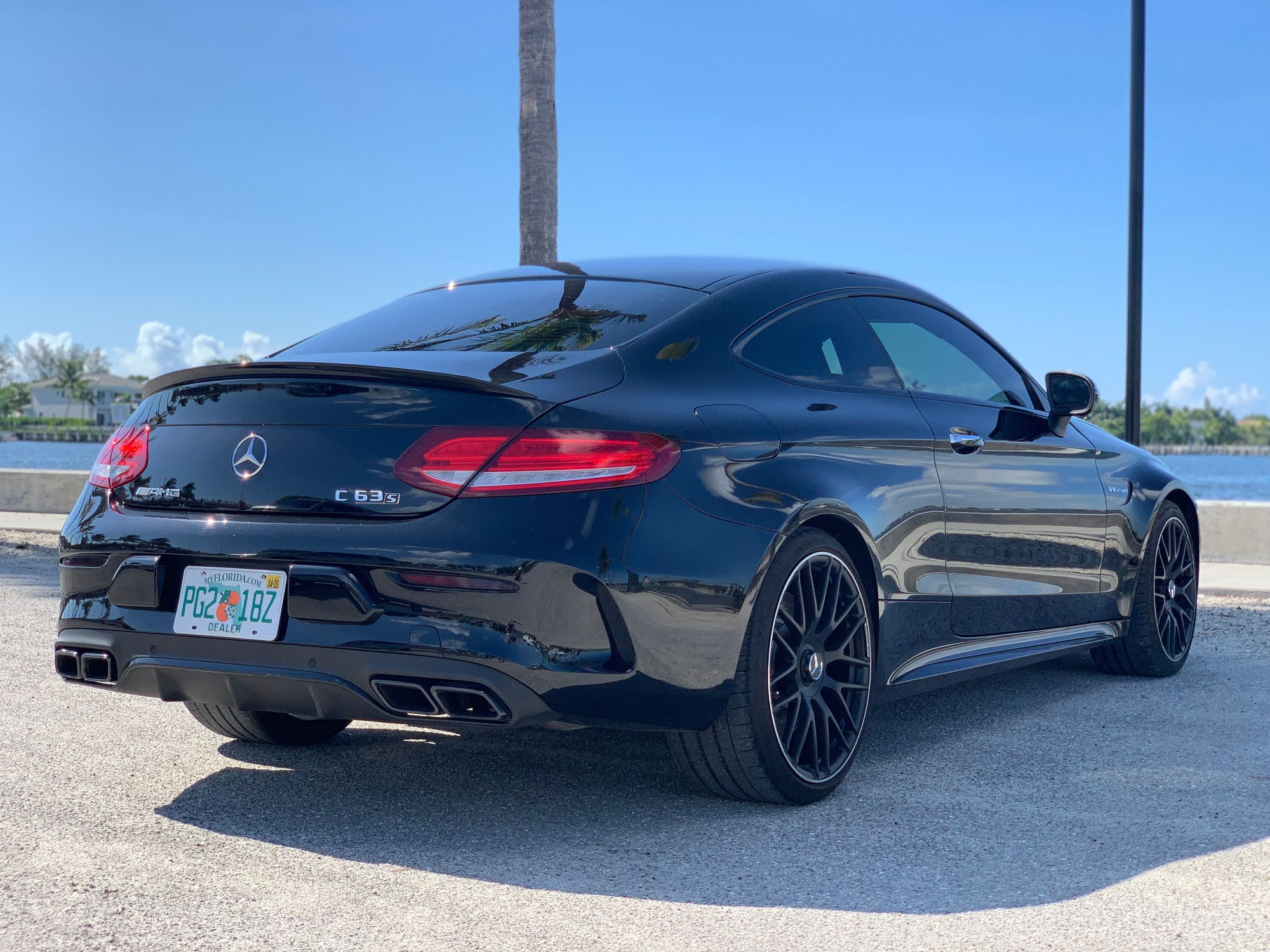 2017 Mercedes-Benz C63 AMG S - 2017 Mercedes-Benz AMG C63 S Coupe - Used - VIN WDDWJ8HB4HF476505 - 26,942 Miles - 8 cyl - AWD - Automatic - Coupe - Black - West Palm Beach, FL 33407, United States